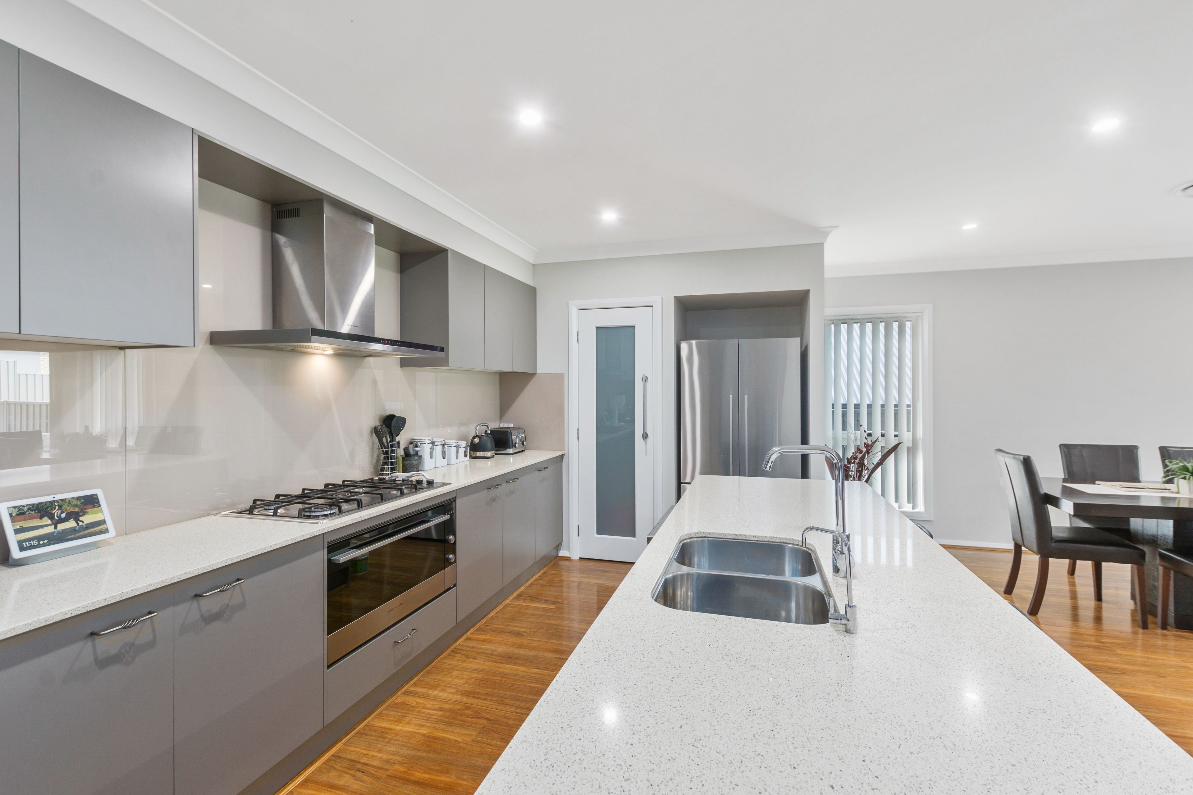 27 Lockheed Hudson Drive, Horsley NSW 2530
