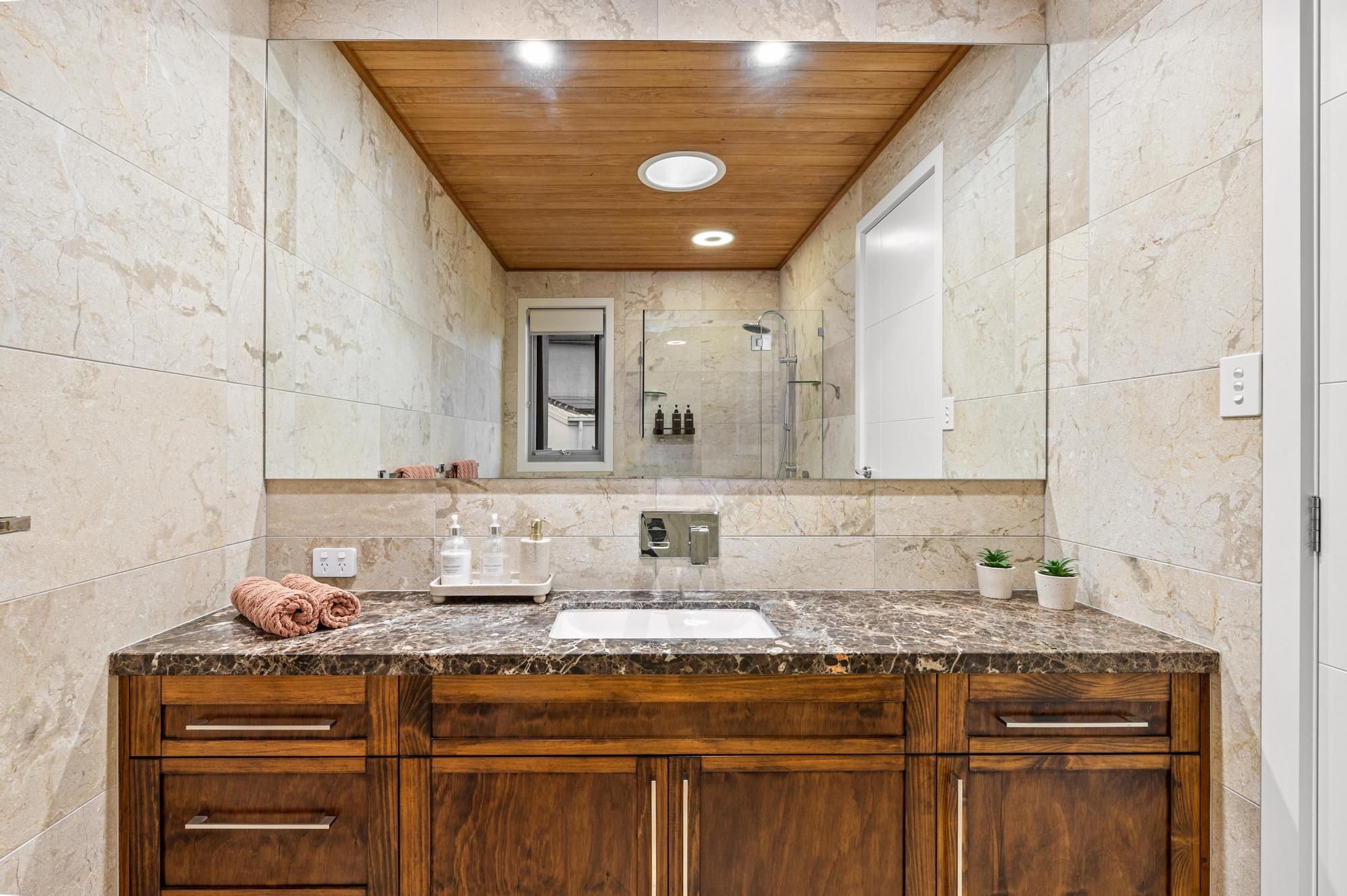 105 Birchwood Crescent — photo 14 of 24