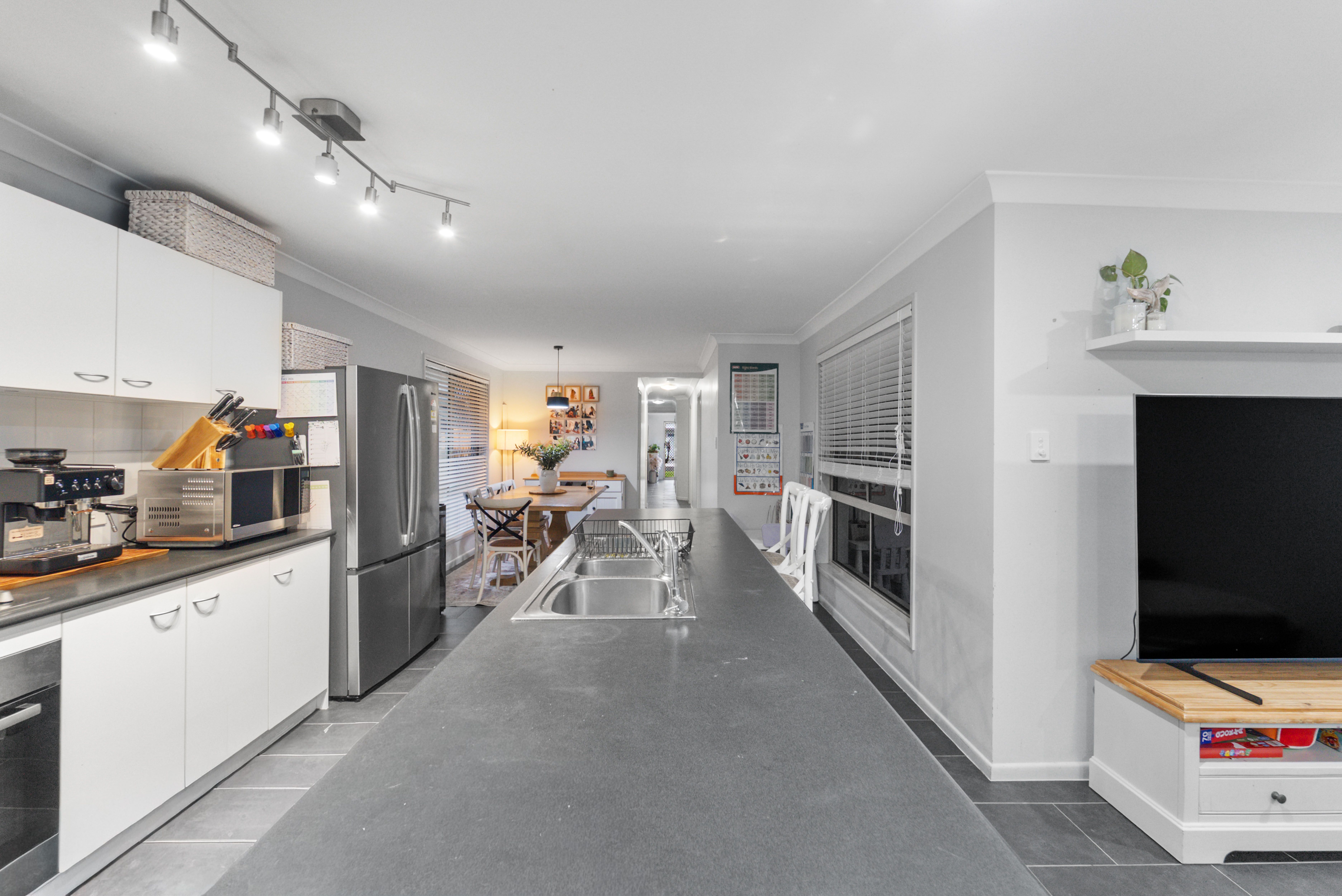 10 Taylor Street, Virginia, QLD 4014