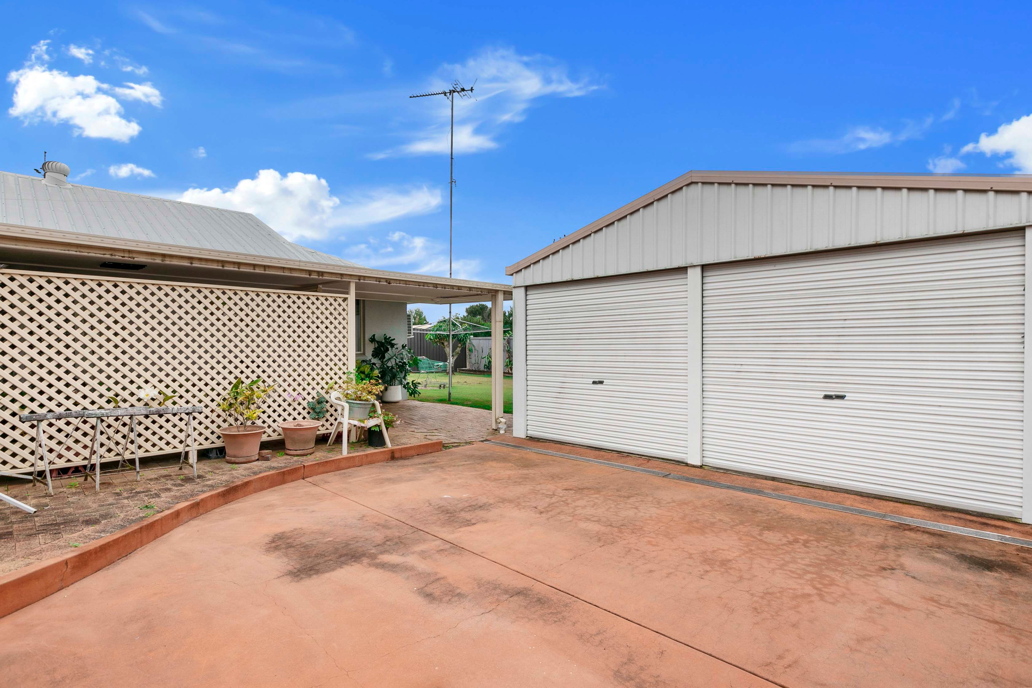 6 Hoberg Court — photo 18 of 24