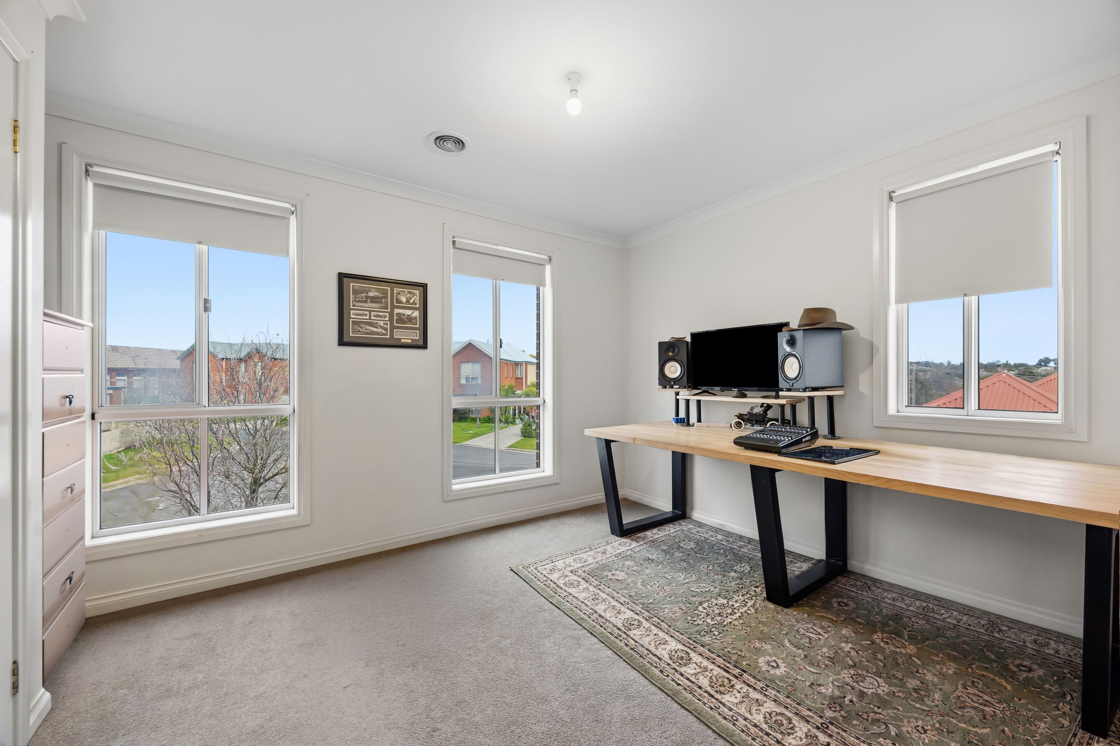 1 Bentley Place — photo 16 of 30