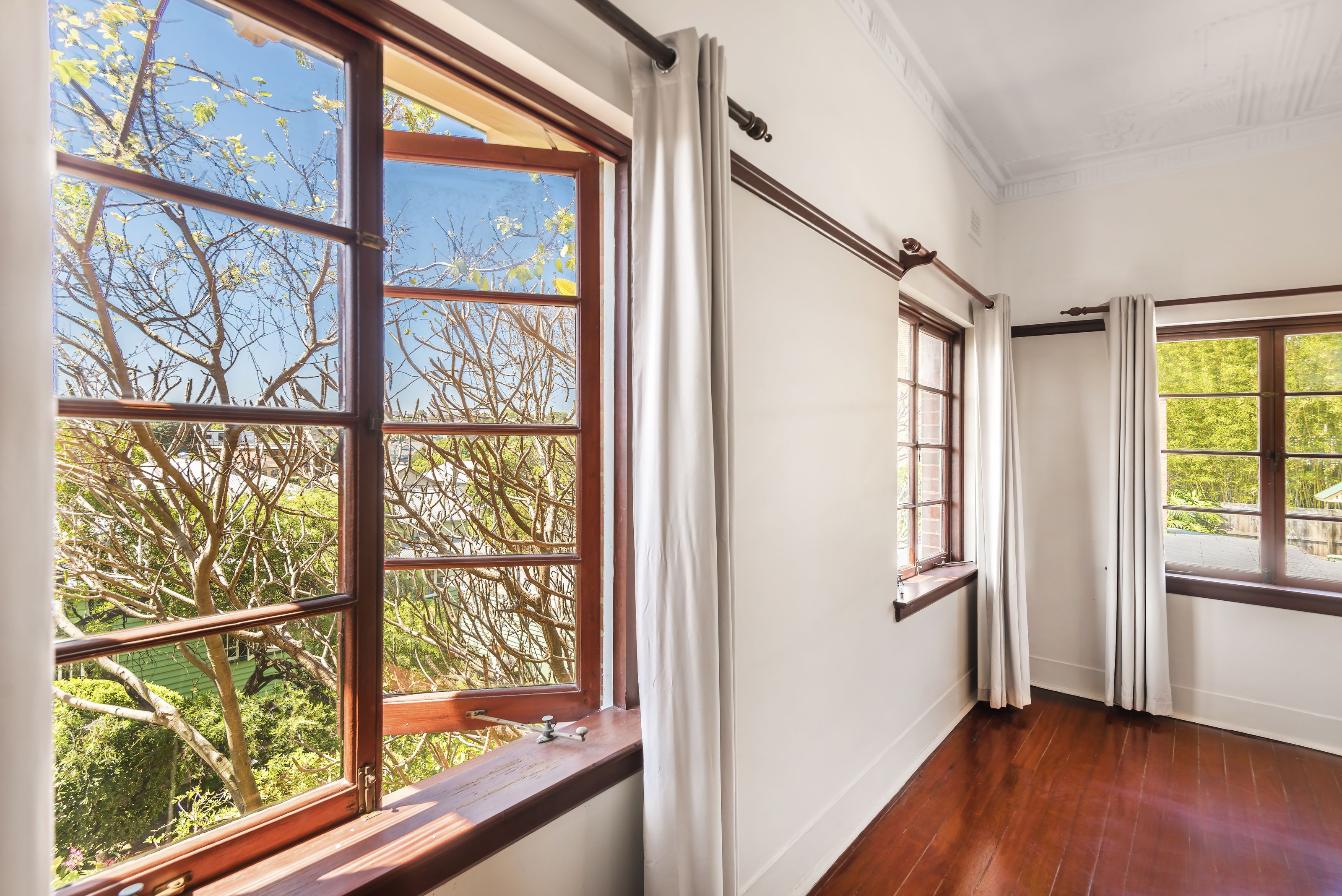 12 Lapraik Street, Ascot QLD 4007