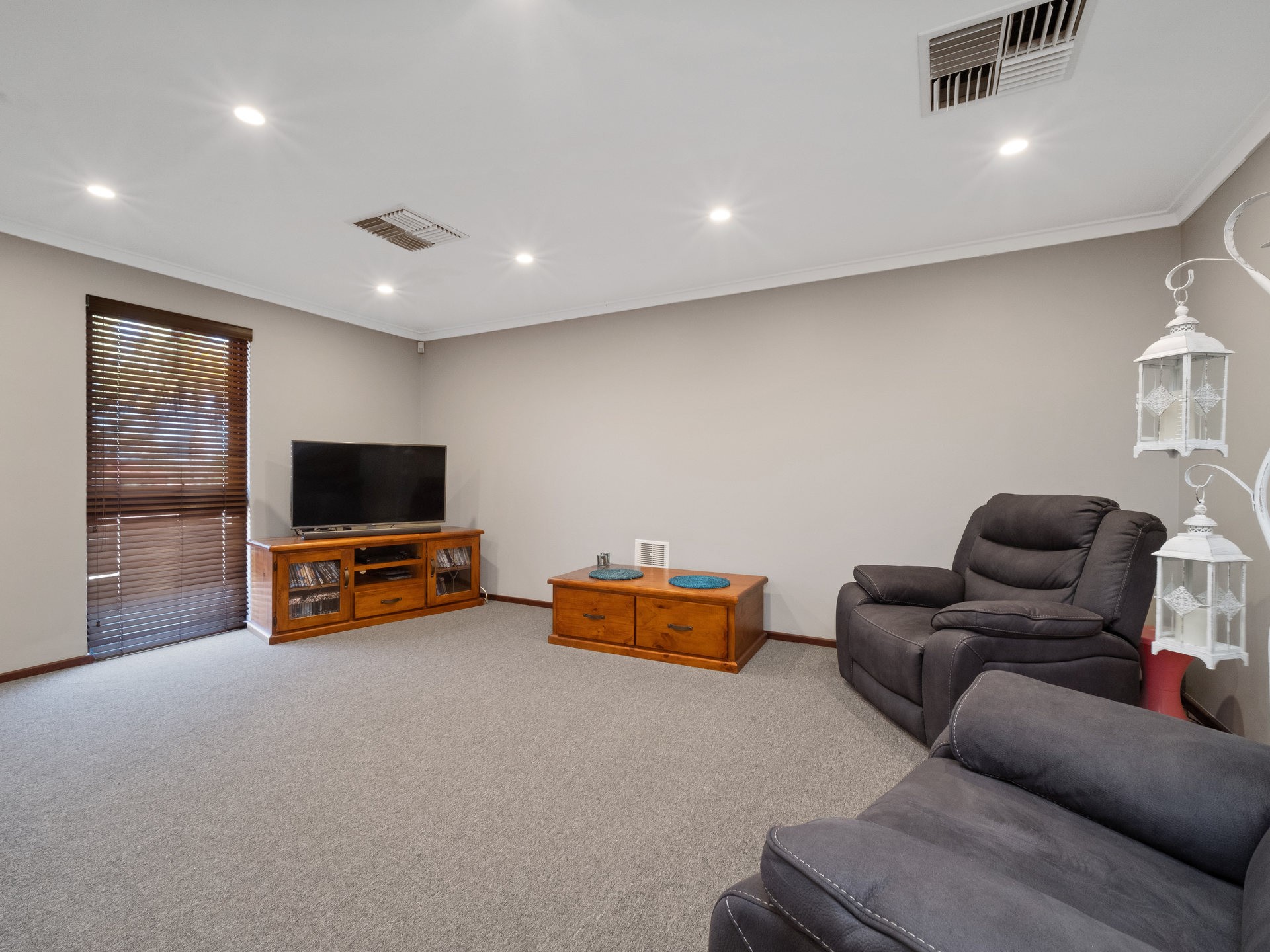 9 Caley Road, Padbury, WA 6025