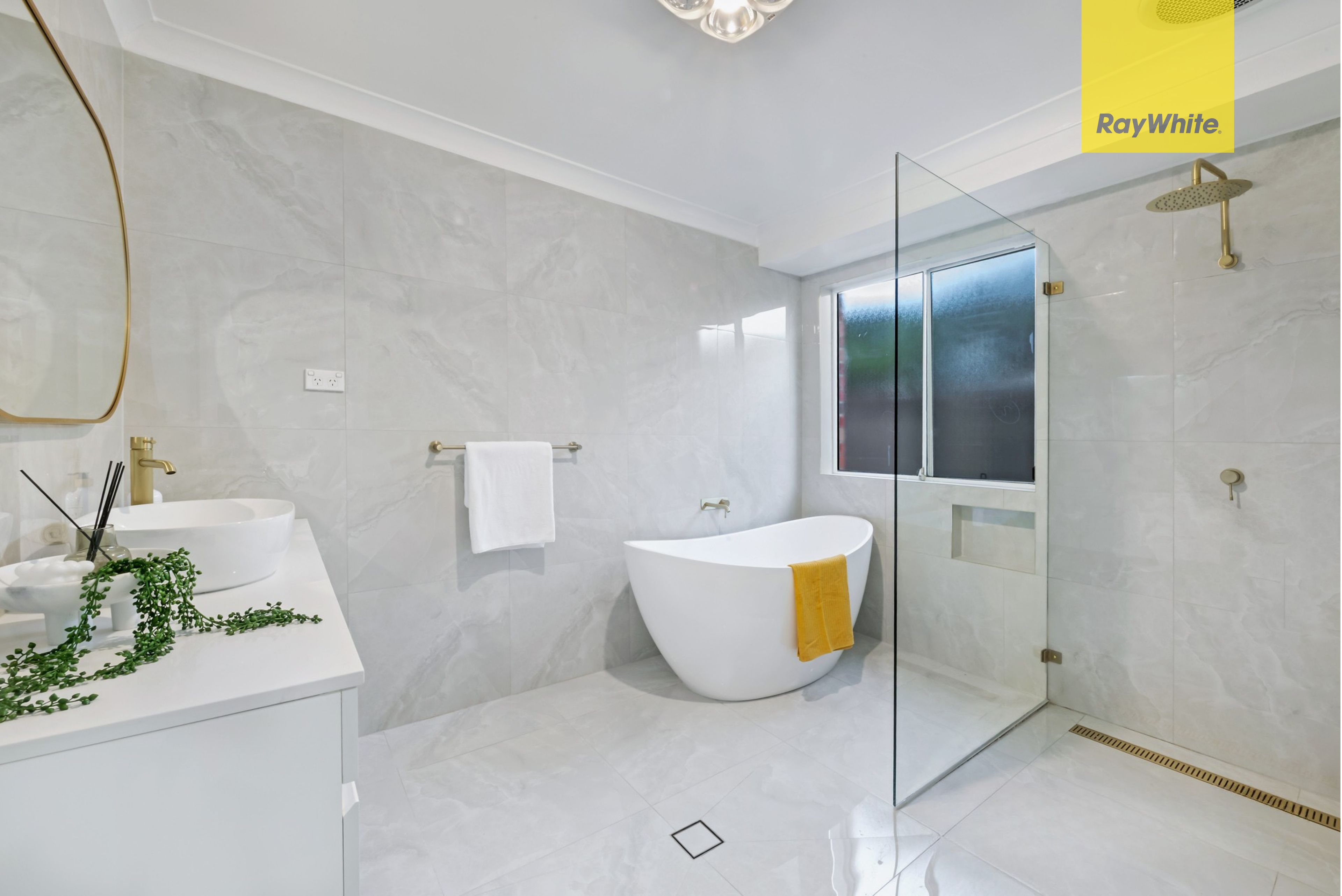13 Crestview Avenue — photo 8 of 15