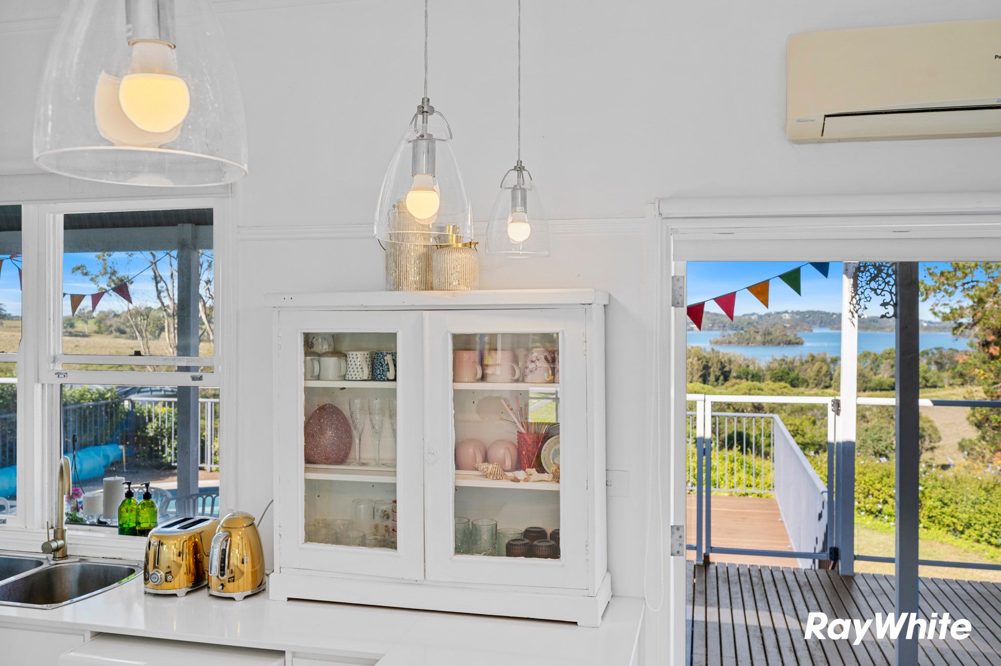 4131 Princes Highway — photo 8 of 30