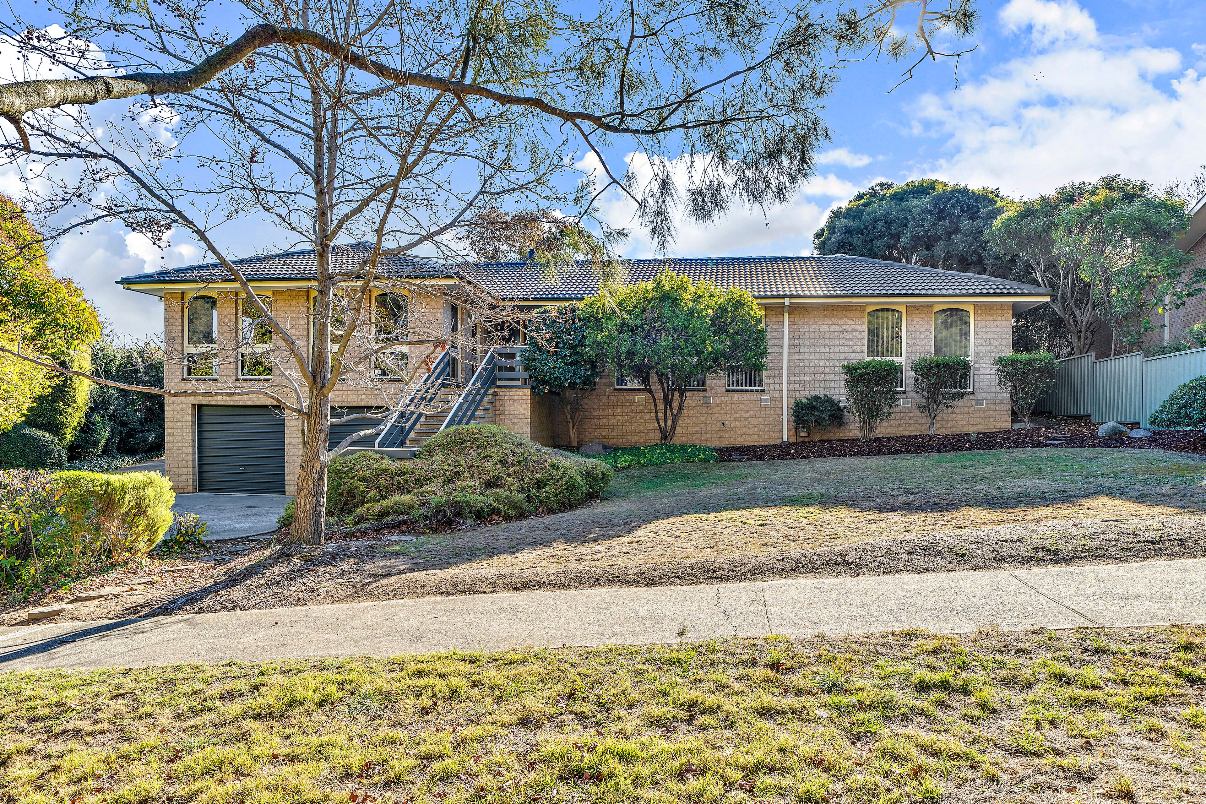 5 Aaron Place, Macgregor ACT 2615