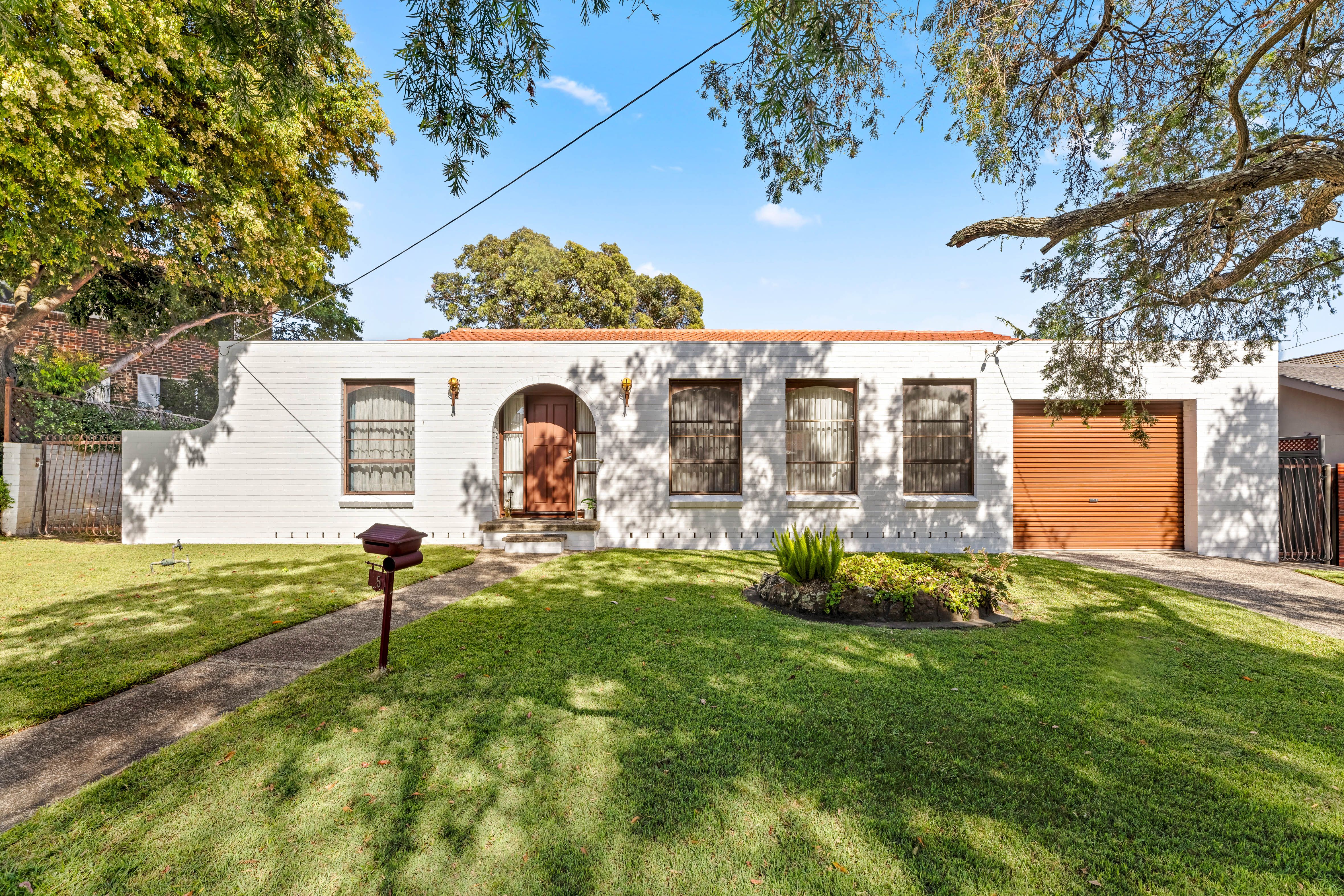 5 Poplar Place, Kirrawee NSW 2232