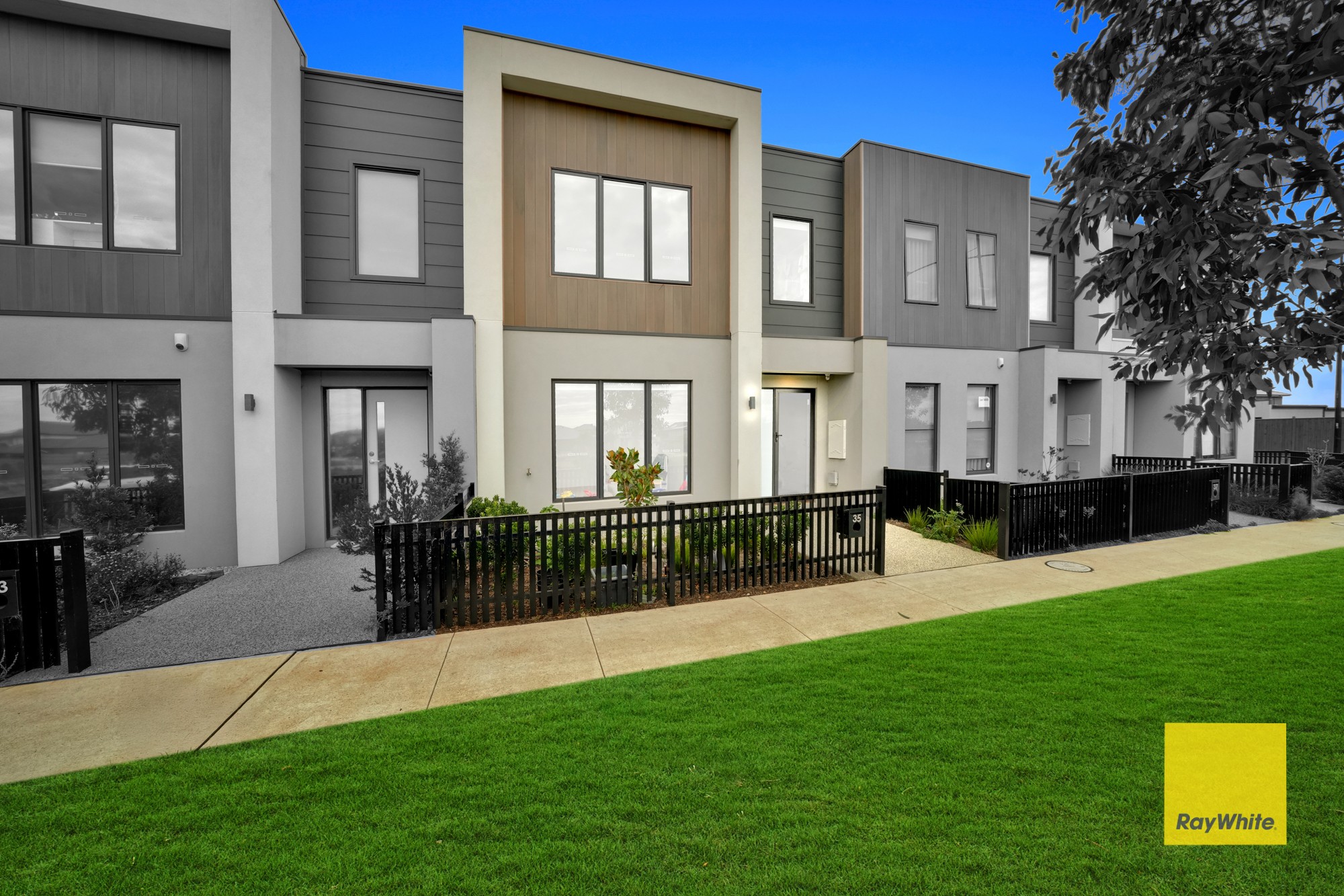 35 Mustang Circuit, BONNIE BROOK, VIC 3335