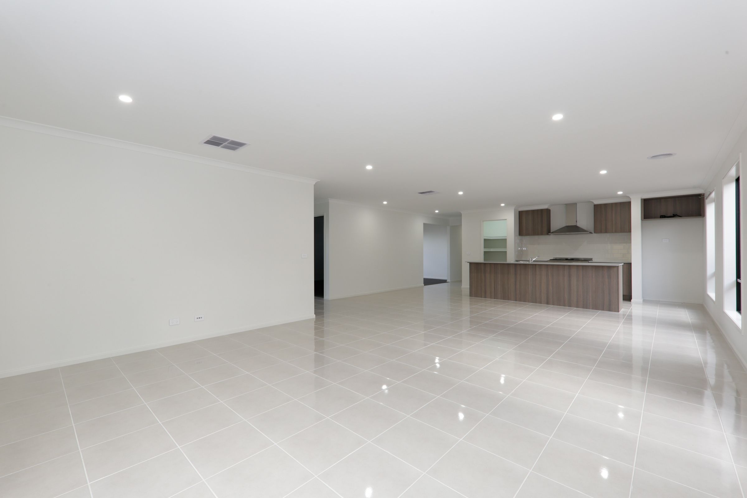 21 Featherdown Way, Clyde North, VIC 3978