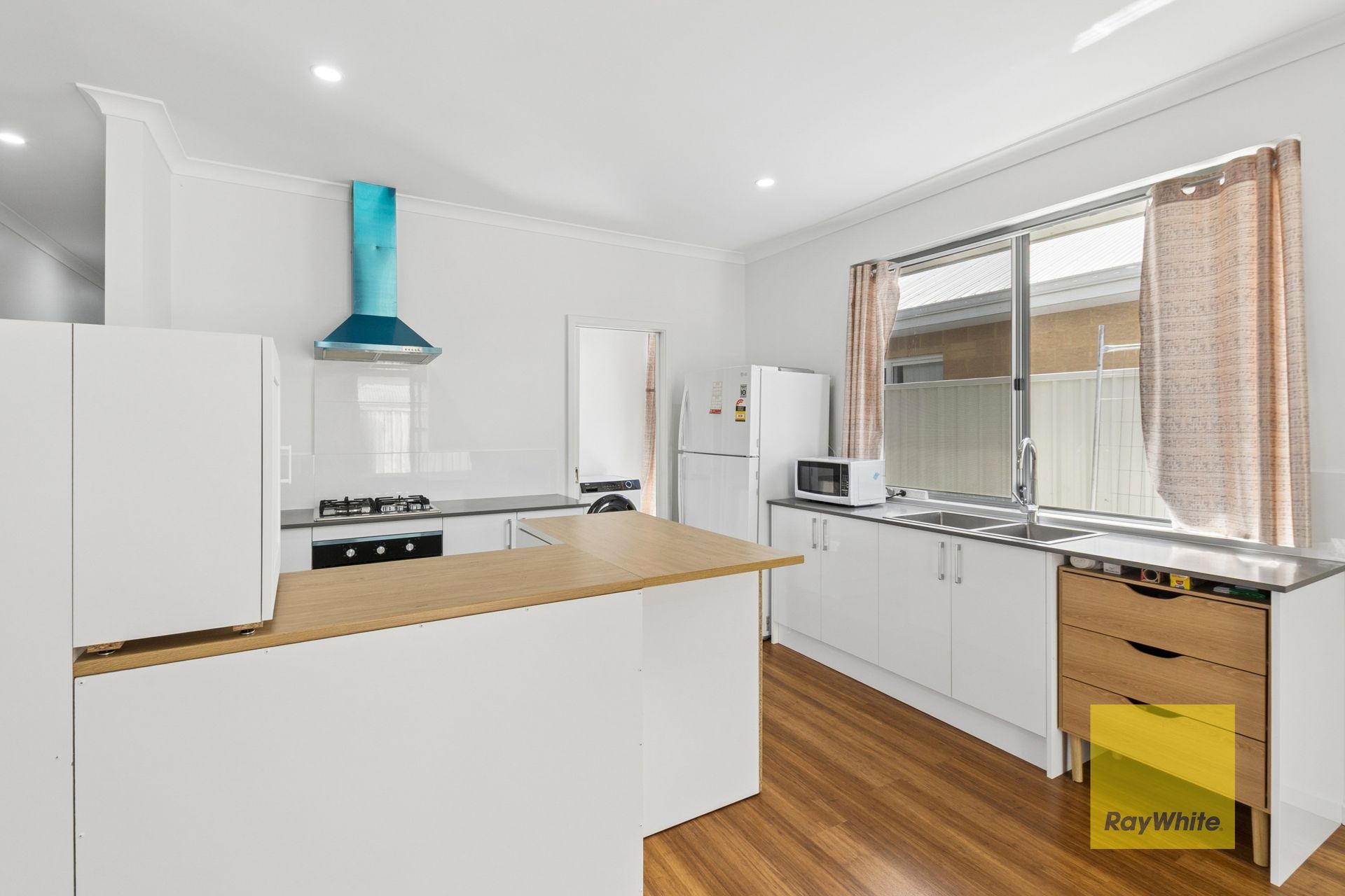 14A Wellaton Street — photo 9 of 18