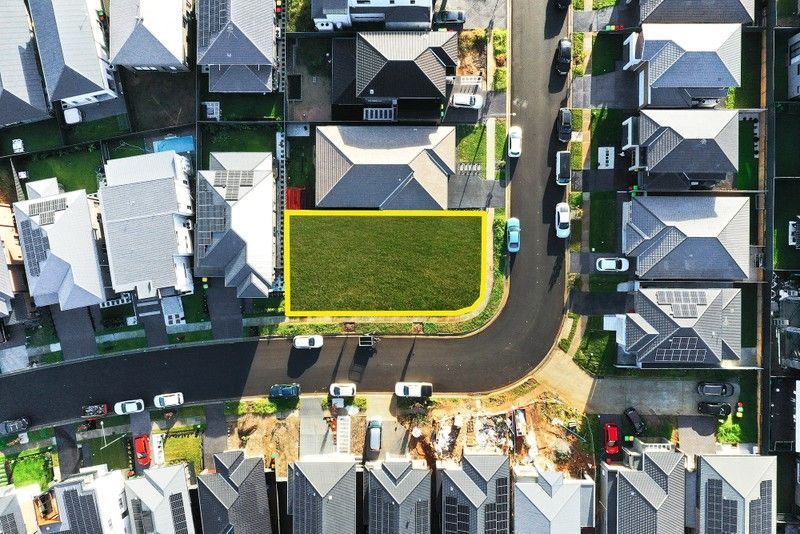 35 Calotis Crescent, Denham Court, NSW 2565