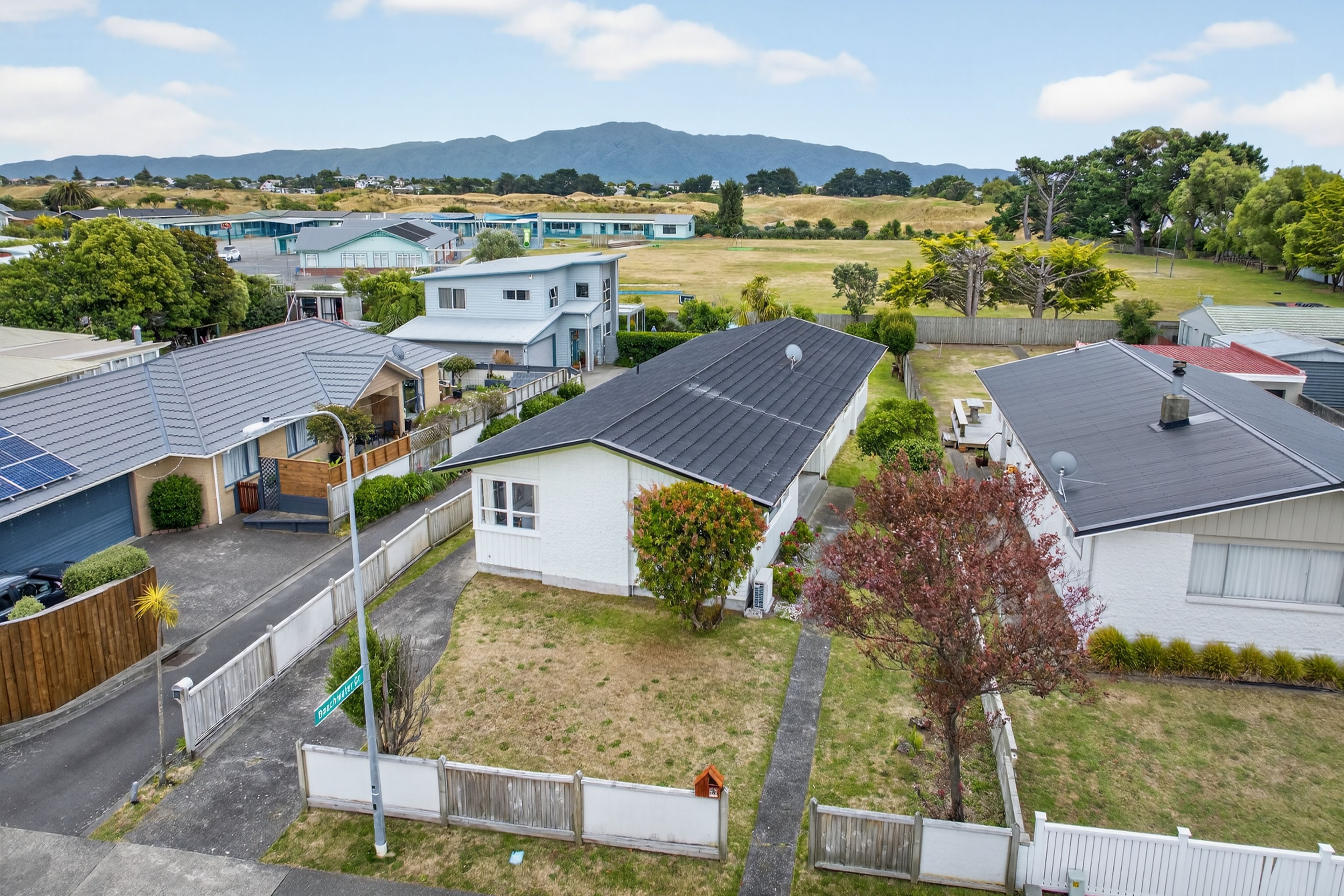 75 Gray Avenue, Paraparaumu Beach, Kapiti Coast District
