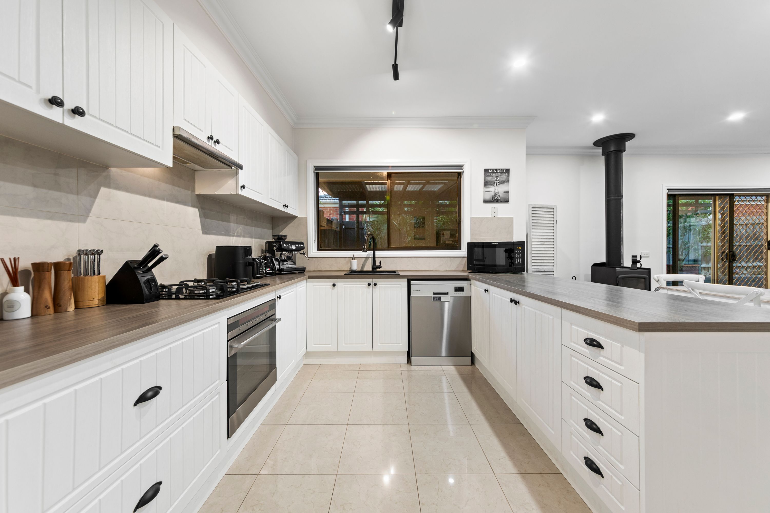 11 Natanya Drive — photo 4 of 25