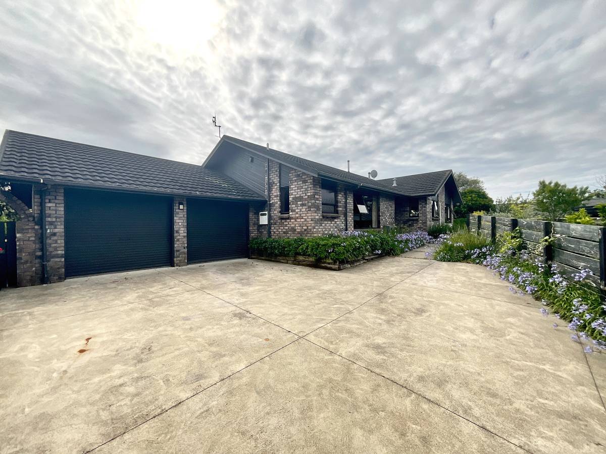 61 Karina Road, Merrilands, New Plymouth District Real Estate Ray