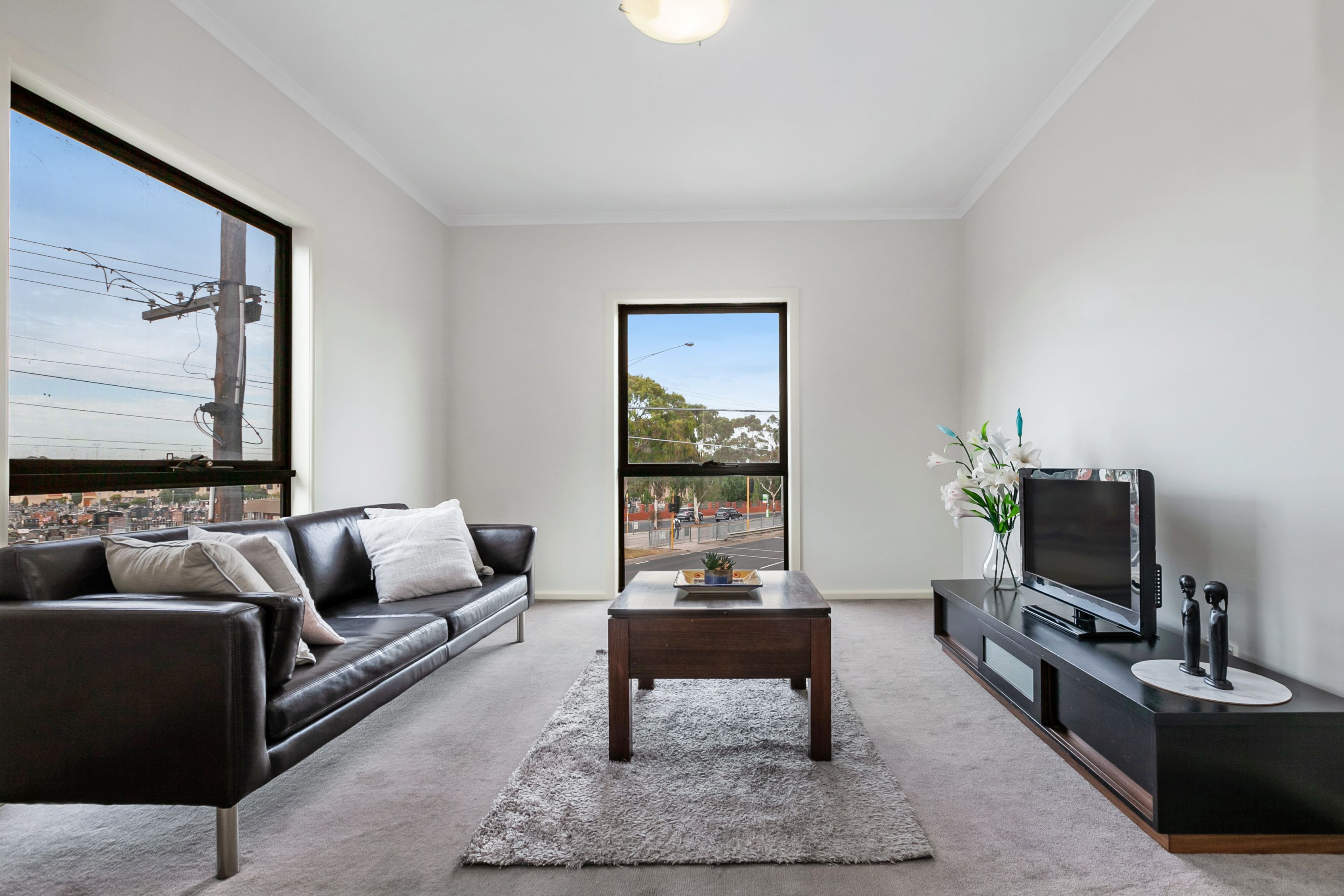 2/979-985 Plenty Road, Kingsbury, VIC 3083