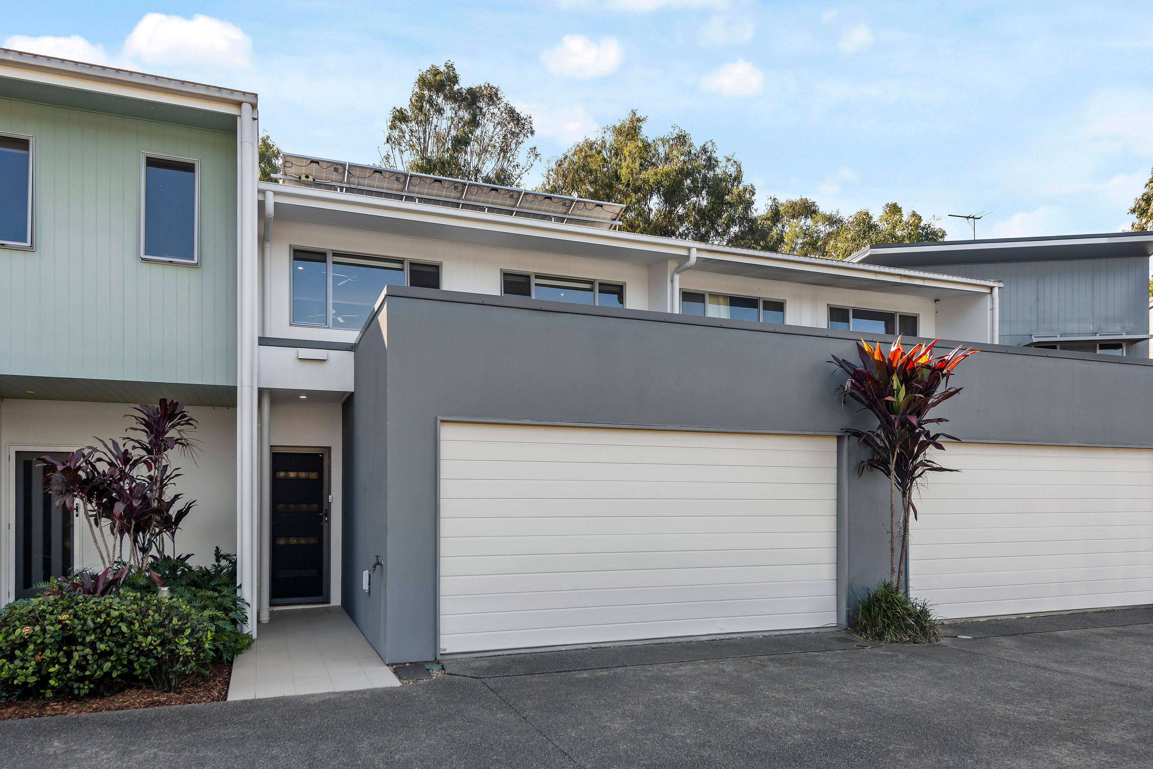 250 Scrub Road, Carindale QLD 4152