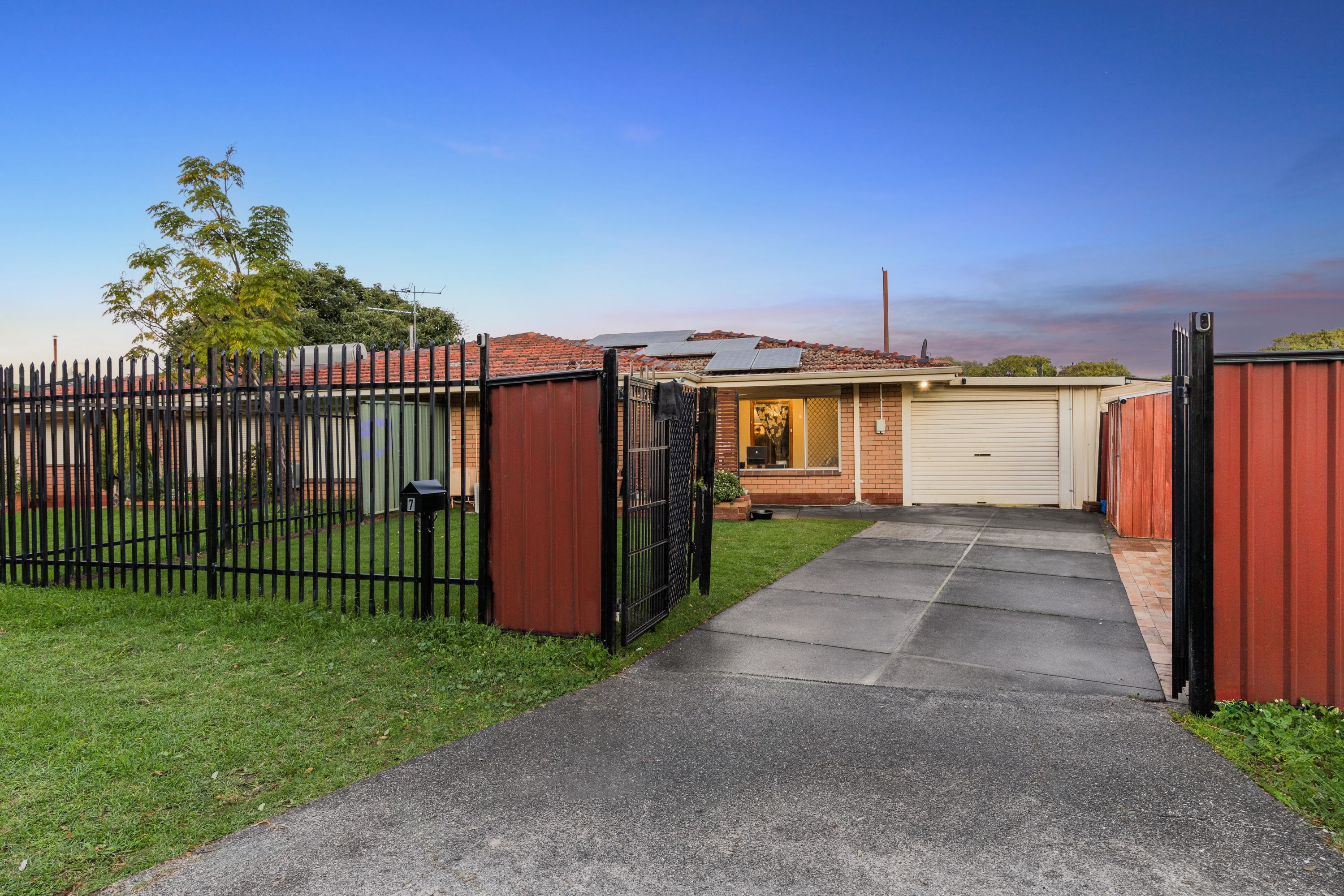 7 Marian Avenue — photo 13 of 13