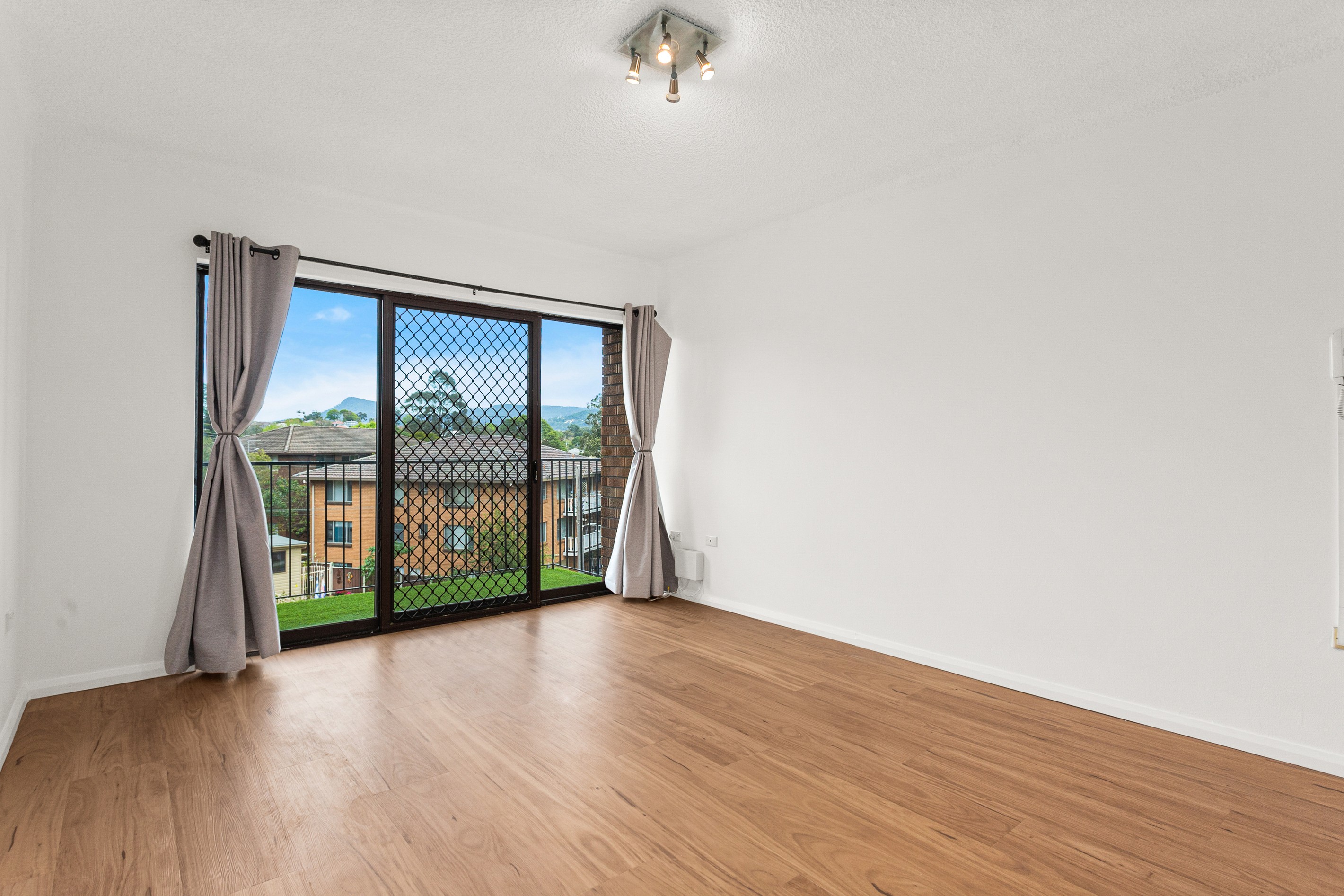 13/8 Macquarie Street, Wollongong, NSW 2500