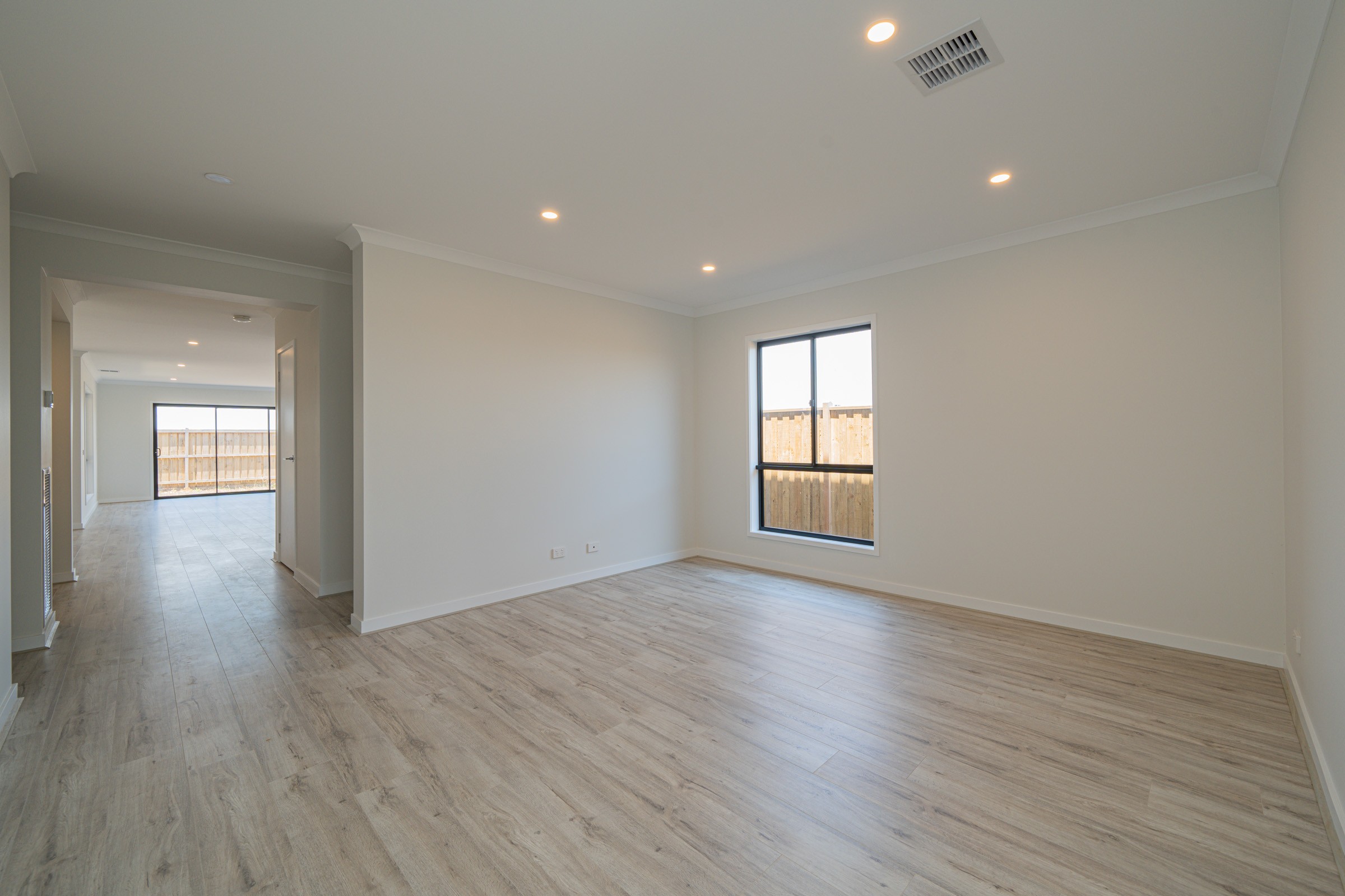 21 Villa Doria Drive, Clyde North, VIC 3978