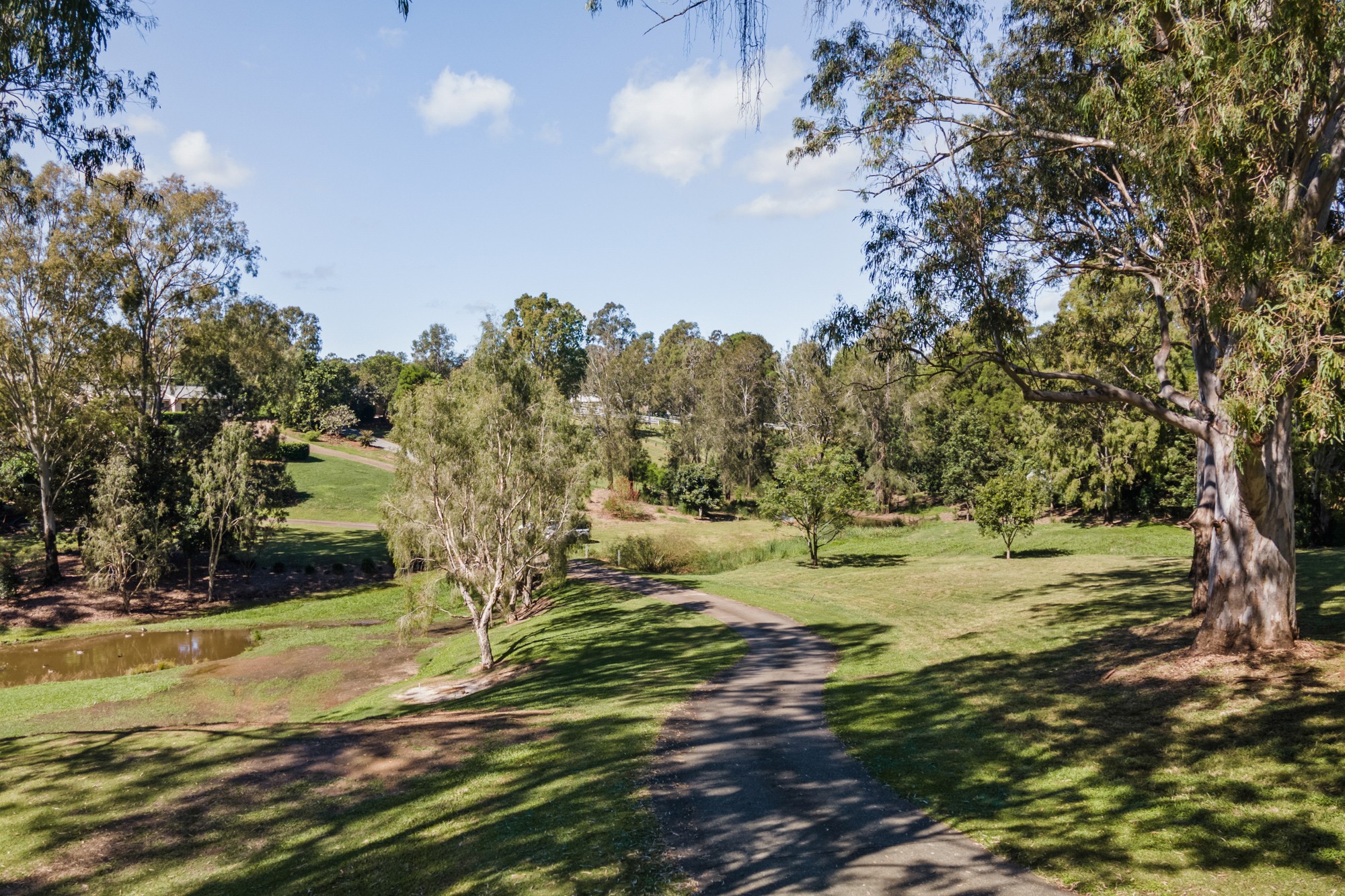 27 Allard Close, Bellbowrie, QLD 4070