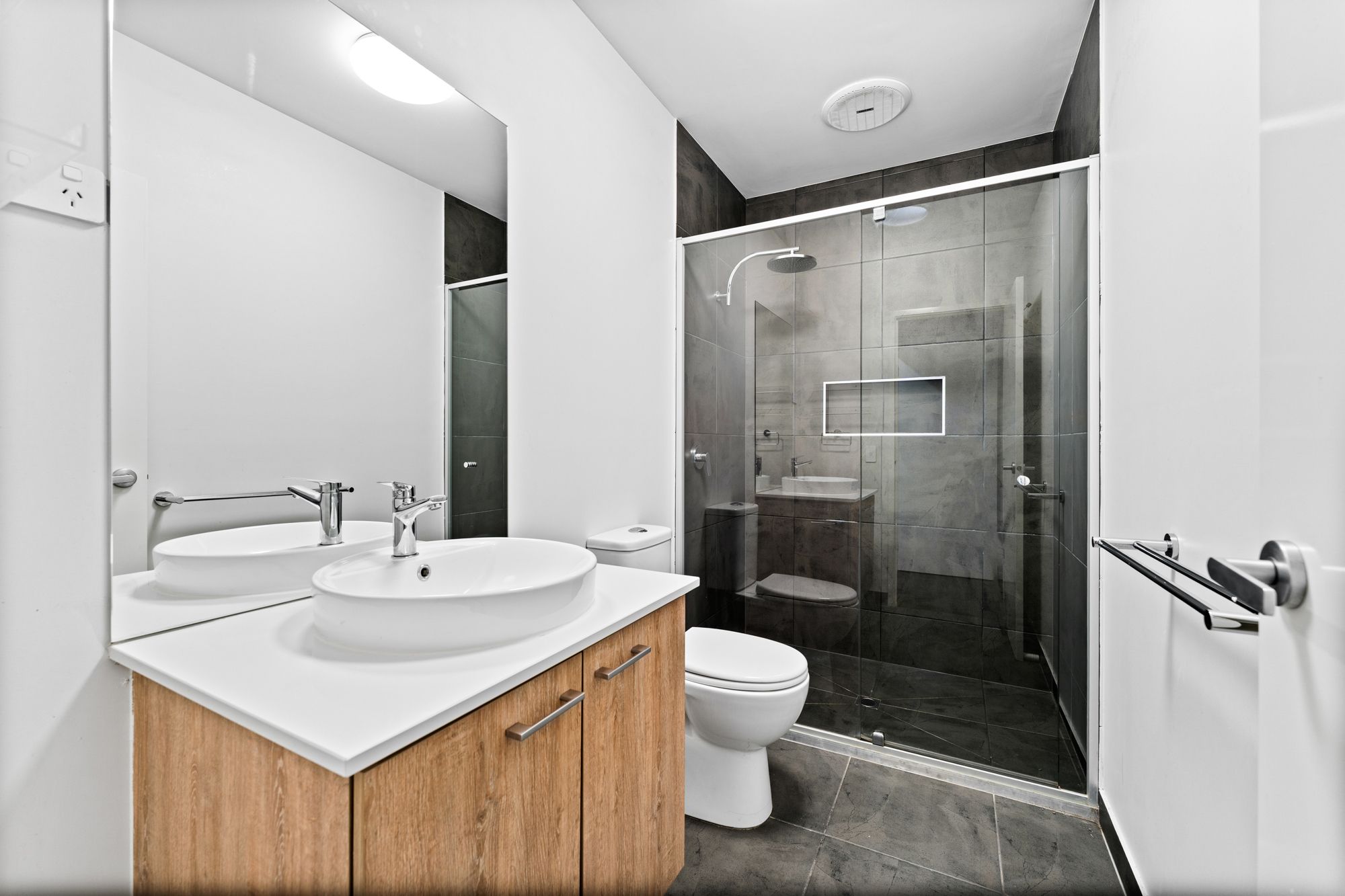 66 Lucerne Drive — photo 9 of 11