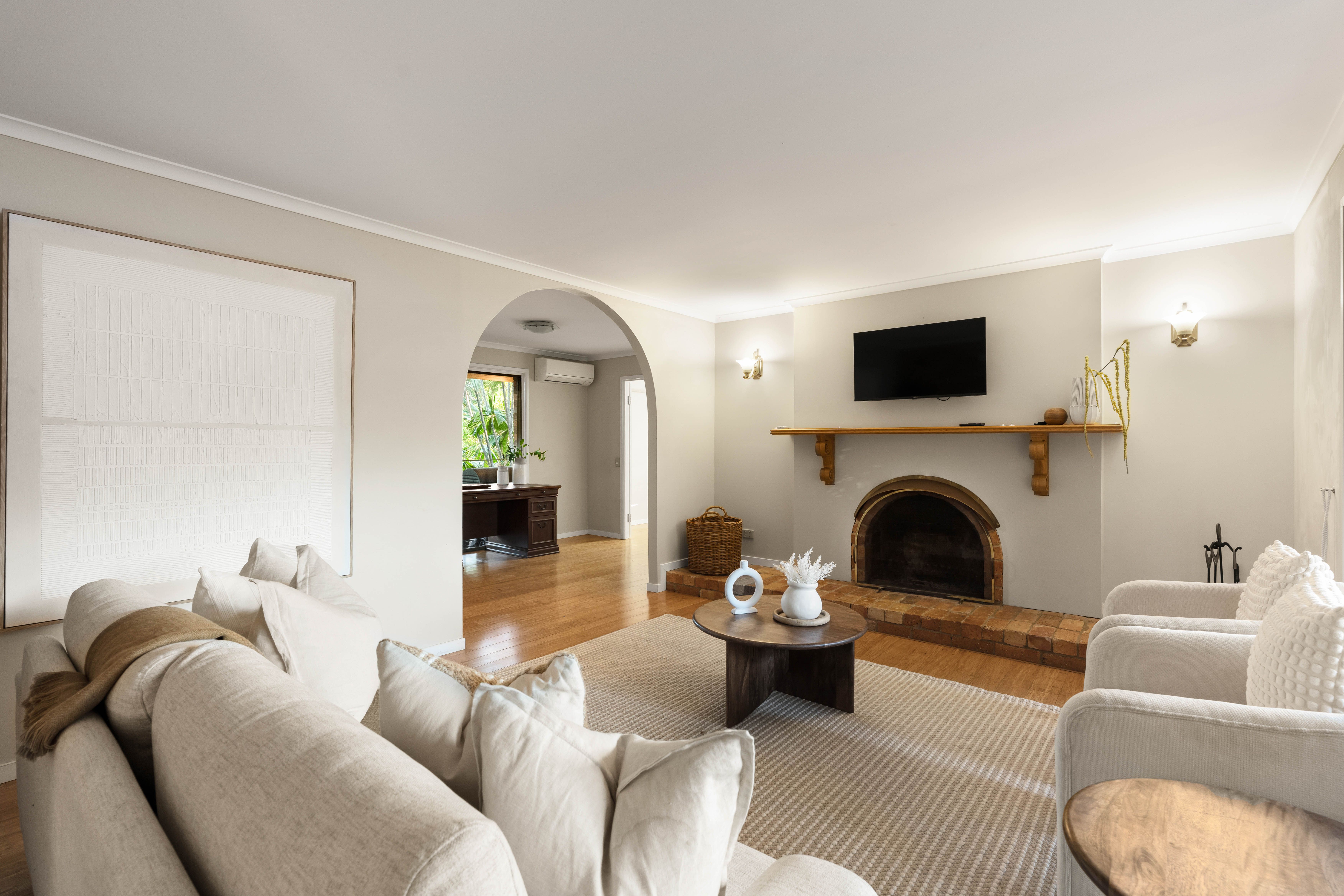 8 Photinia Place, Bellbowrie, QLD 4070