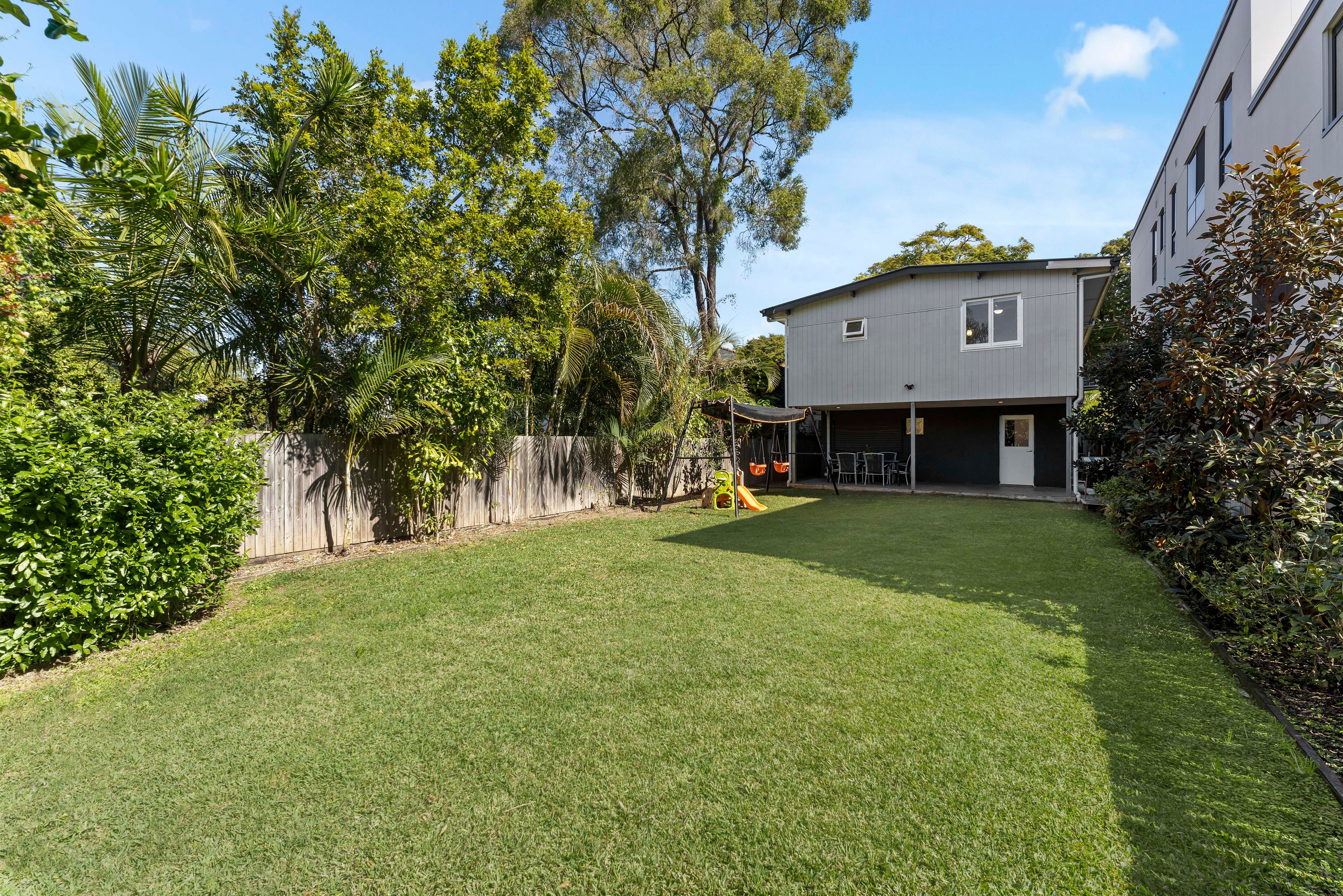 58 Vivian Street — photo 12 of 22