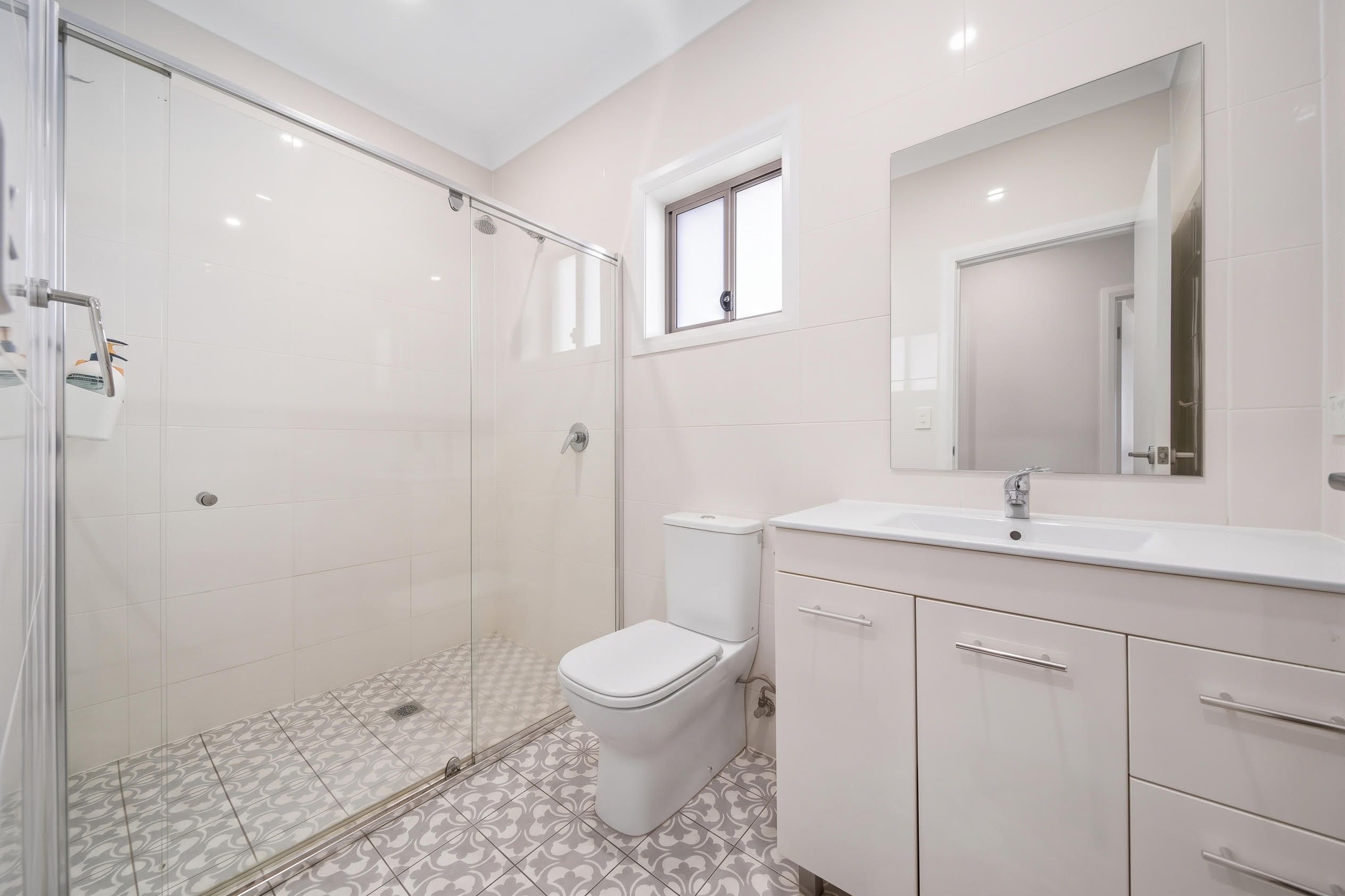 11A Ryder Avenue — photo 5 of 7