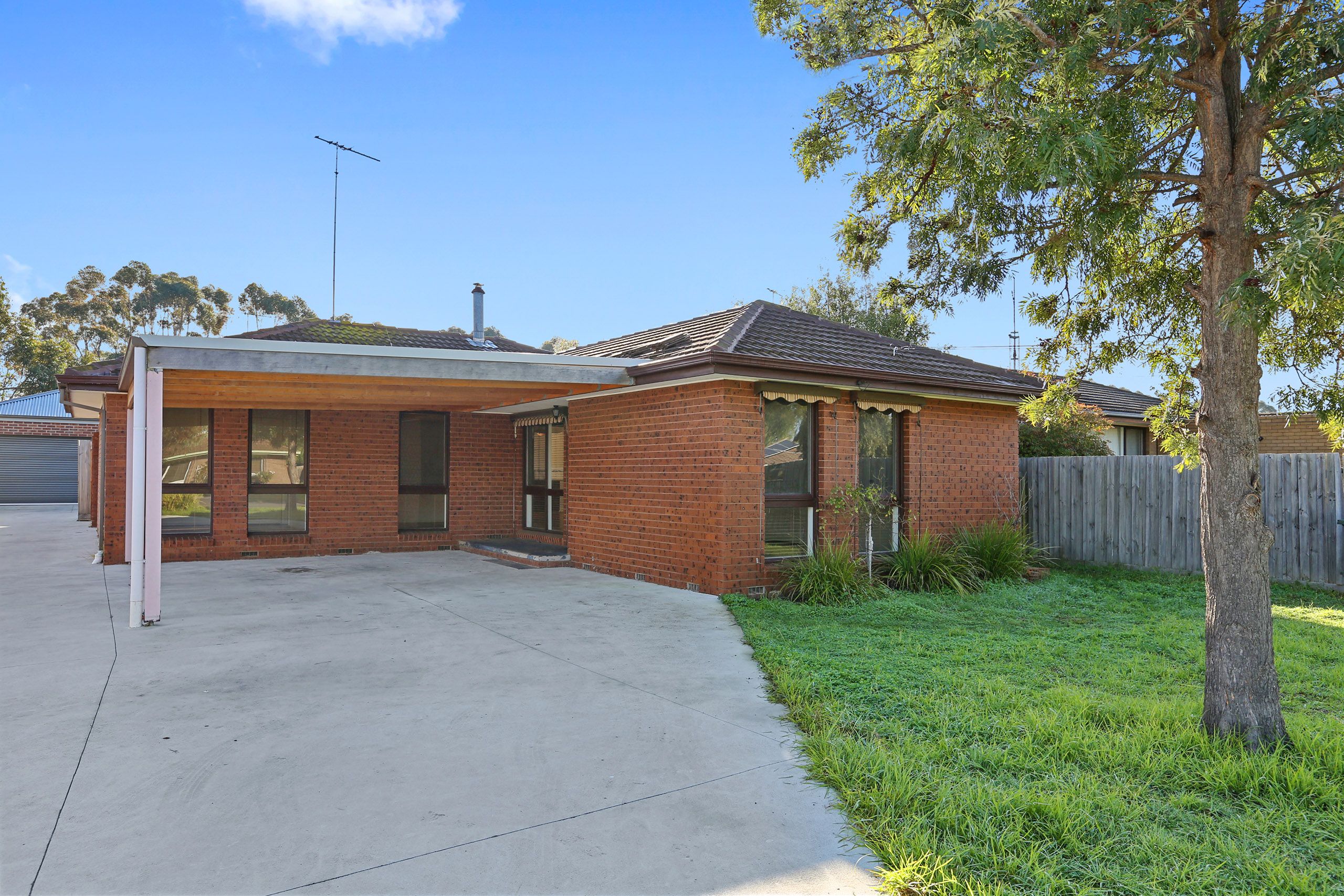 1/70 Smeaton Close — photo from Ray White Lara