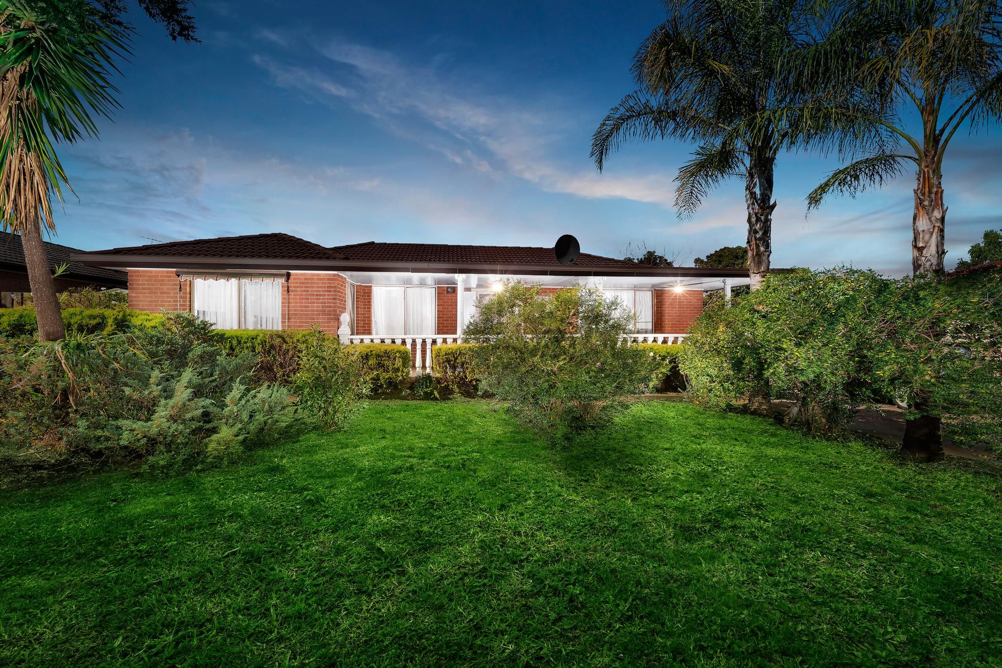 52 Buckmaster Drive, Mill Park VIC 3082