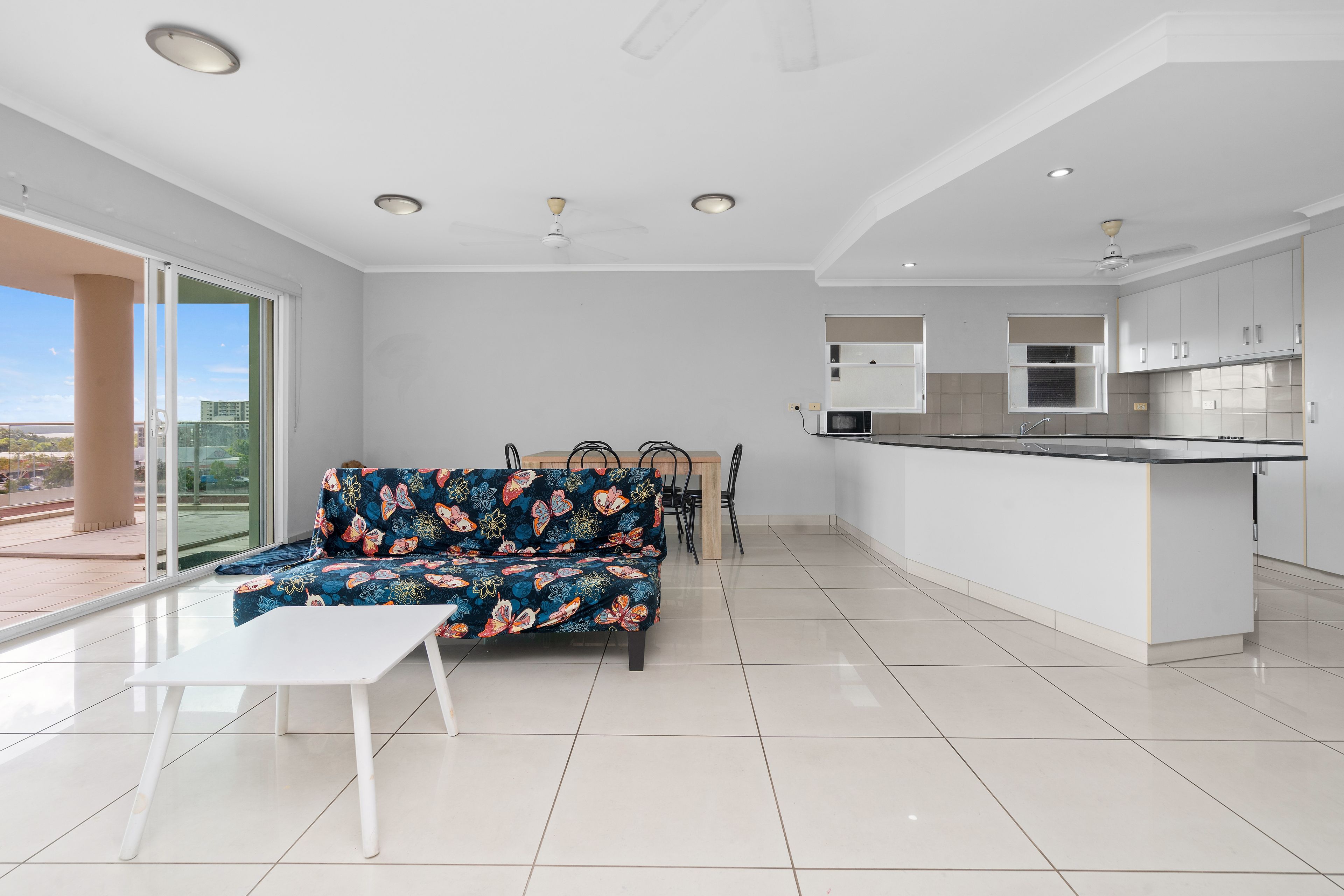 10/12 Dashwood Place — photo 5 of 20