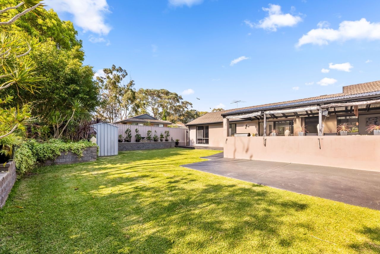 44 Barnes Crescent, Menai, NSW 2234