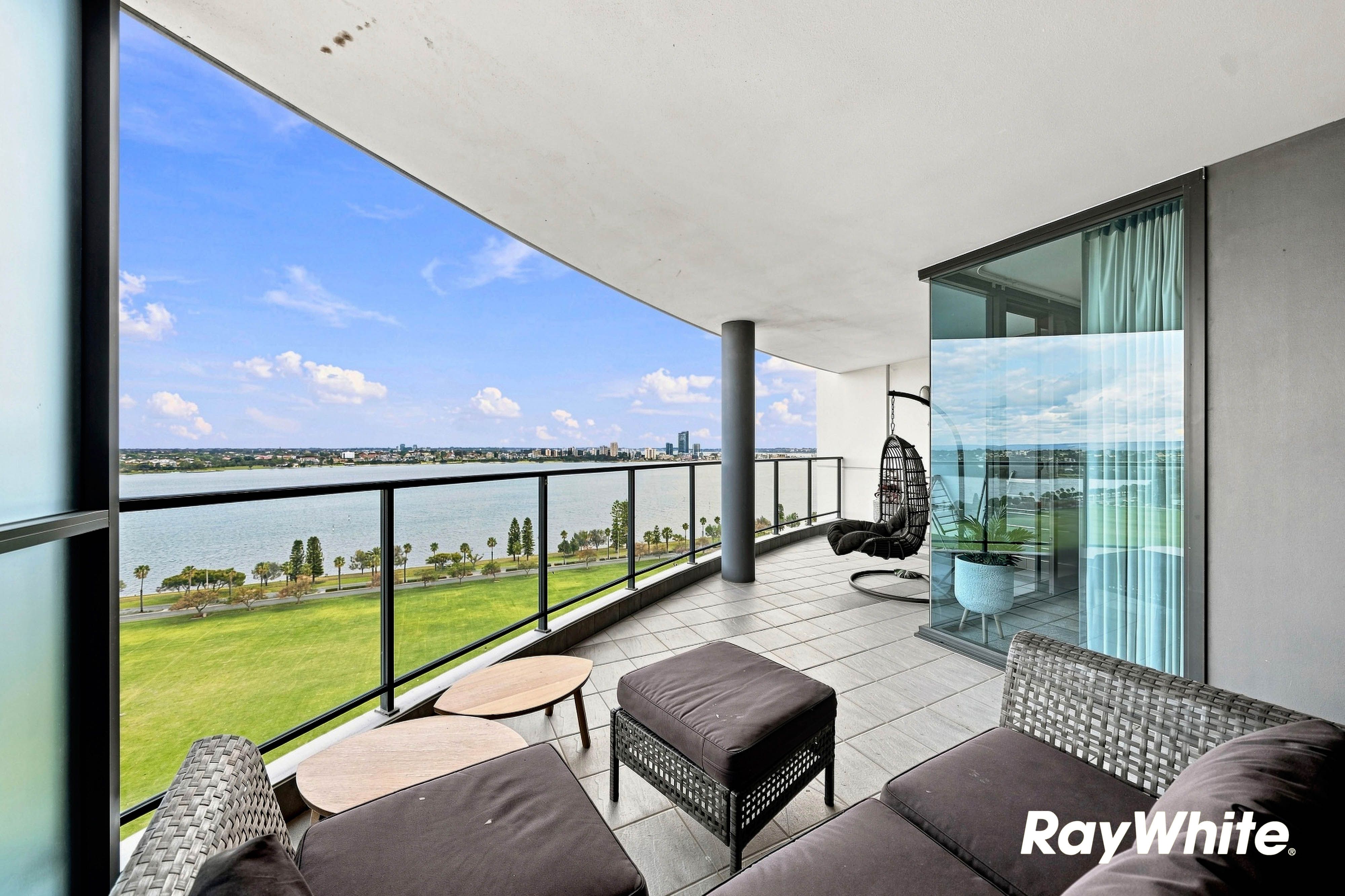55/100 Terrace Road — photo from Ray White Whiteman & Associates