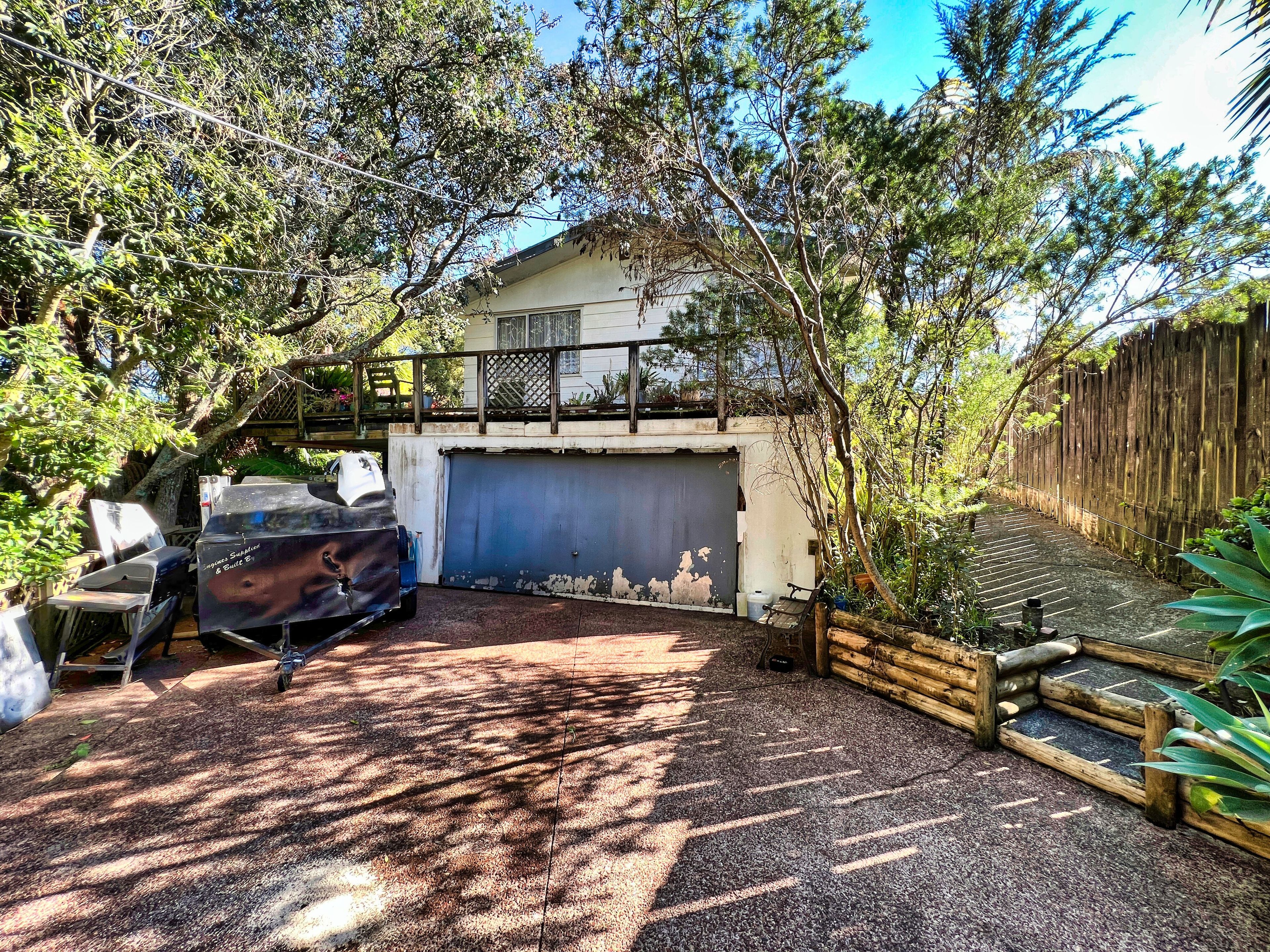 27 Robert Burke Place, Henderson, Waitakere City