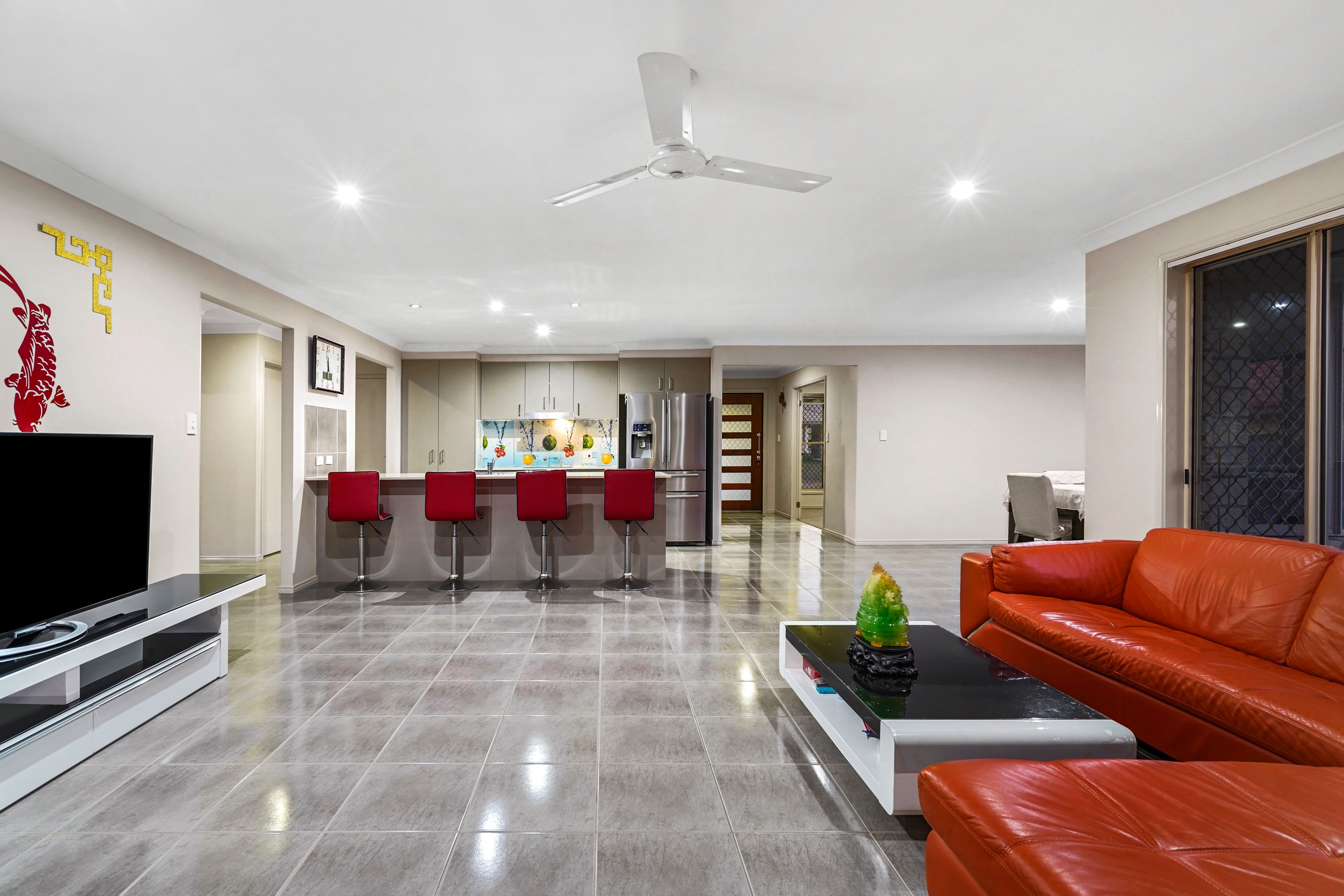 20 Kingsburgh Street, Raceview, QLD 4305