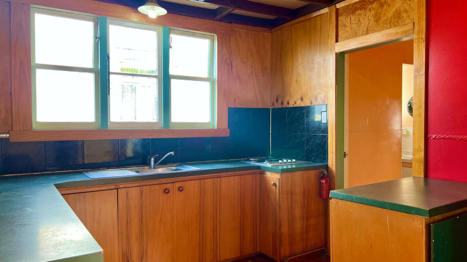 116 Derby Street photo 9