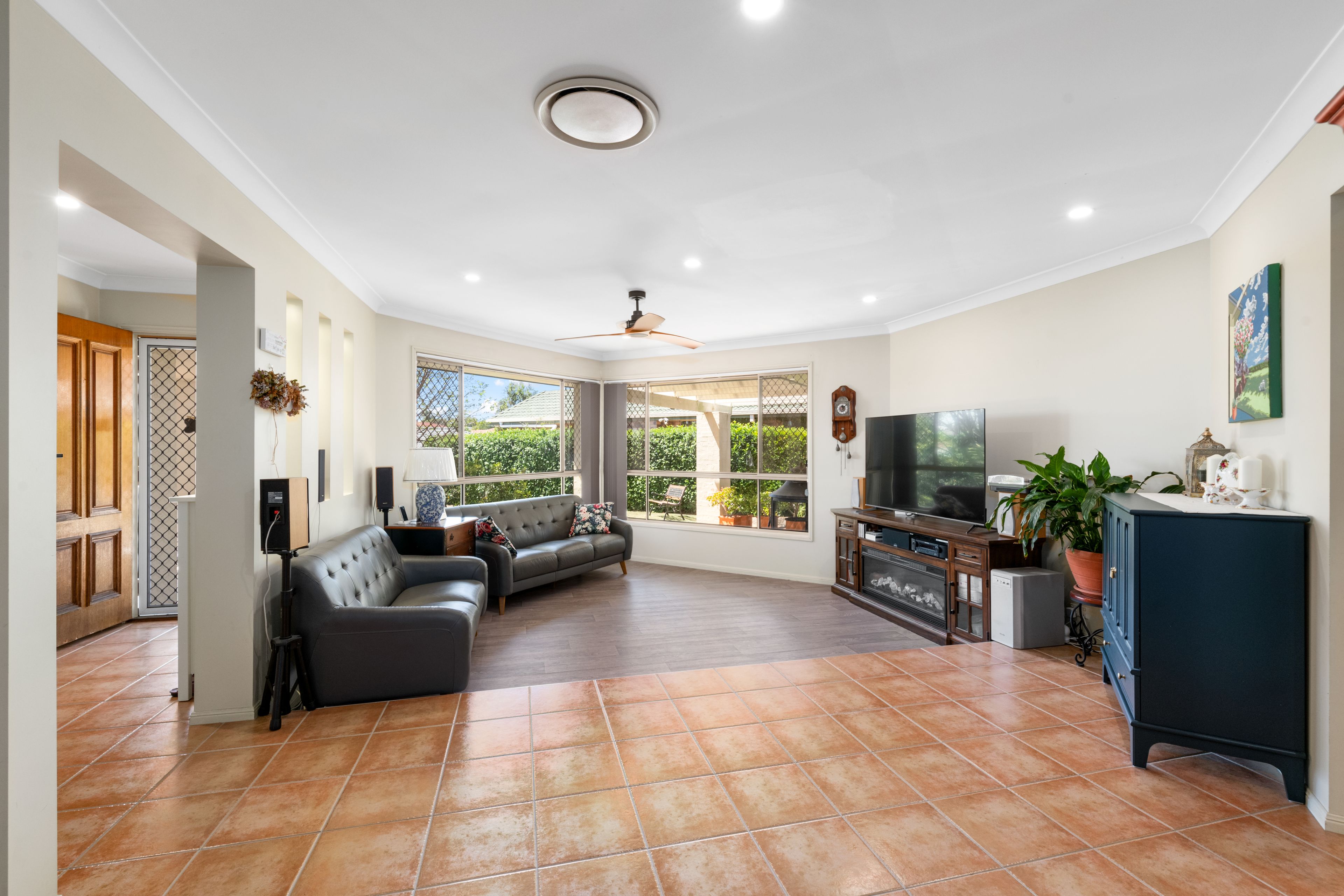 49 Weranga Place, Parkinson, QLD 4115