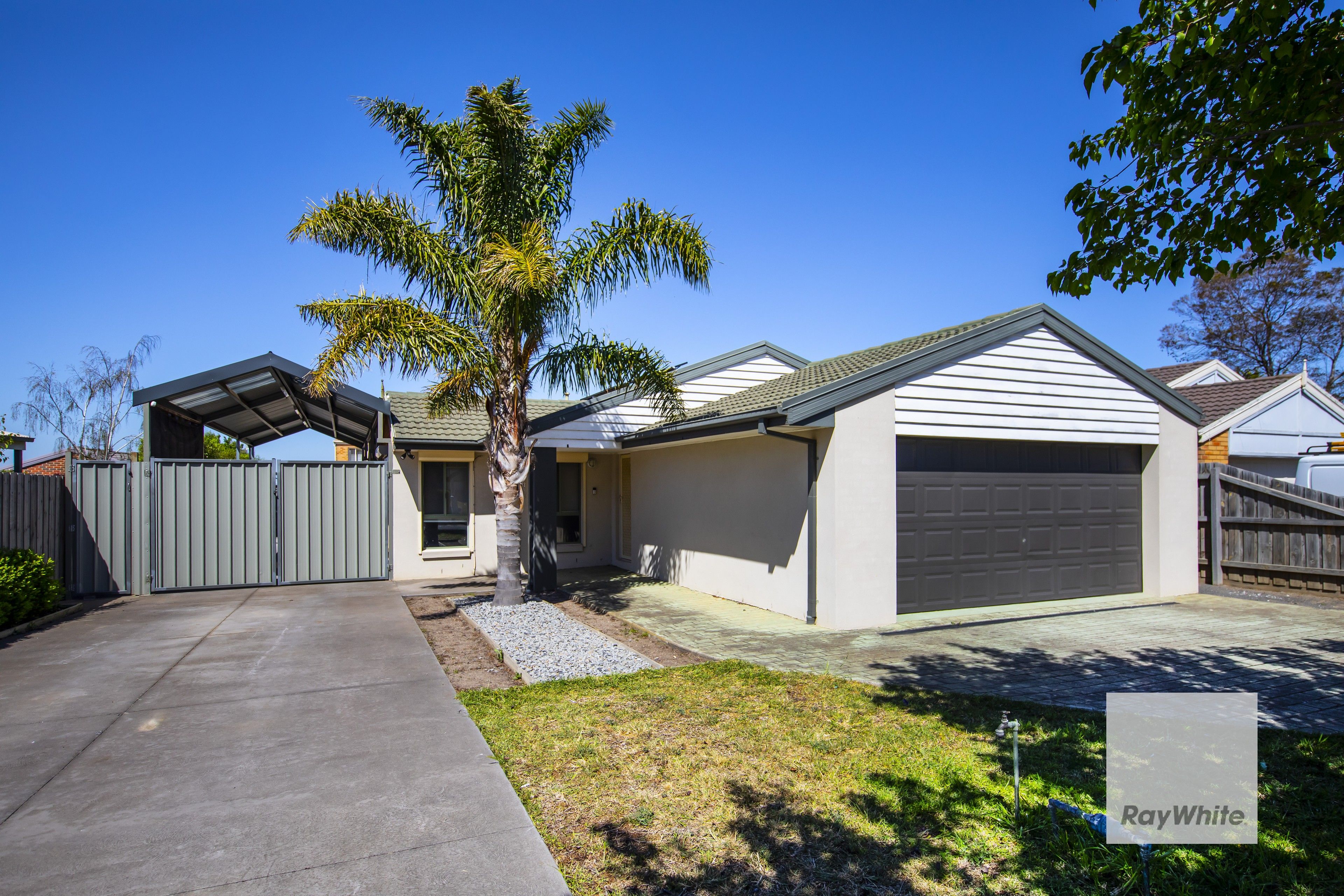 4 Twyford Close, Hillside VIC 3037