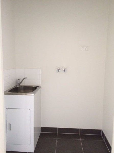 6/1 Carmichael Street — photo 10 of 14