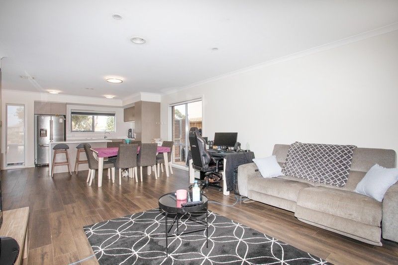 18 Brightside Walk, Westmeadows, VIC 3049