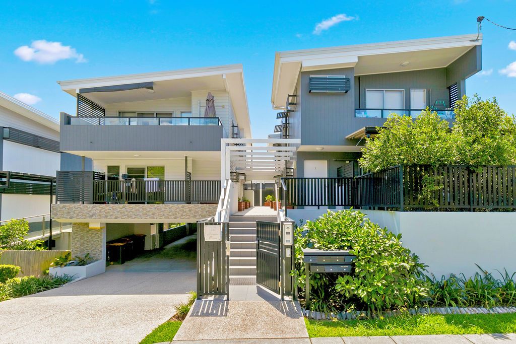 19 Manson Parade, Yeronga QLD 4104