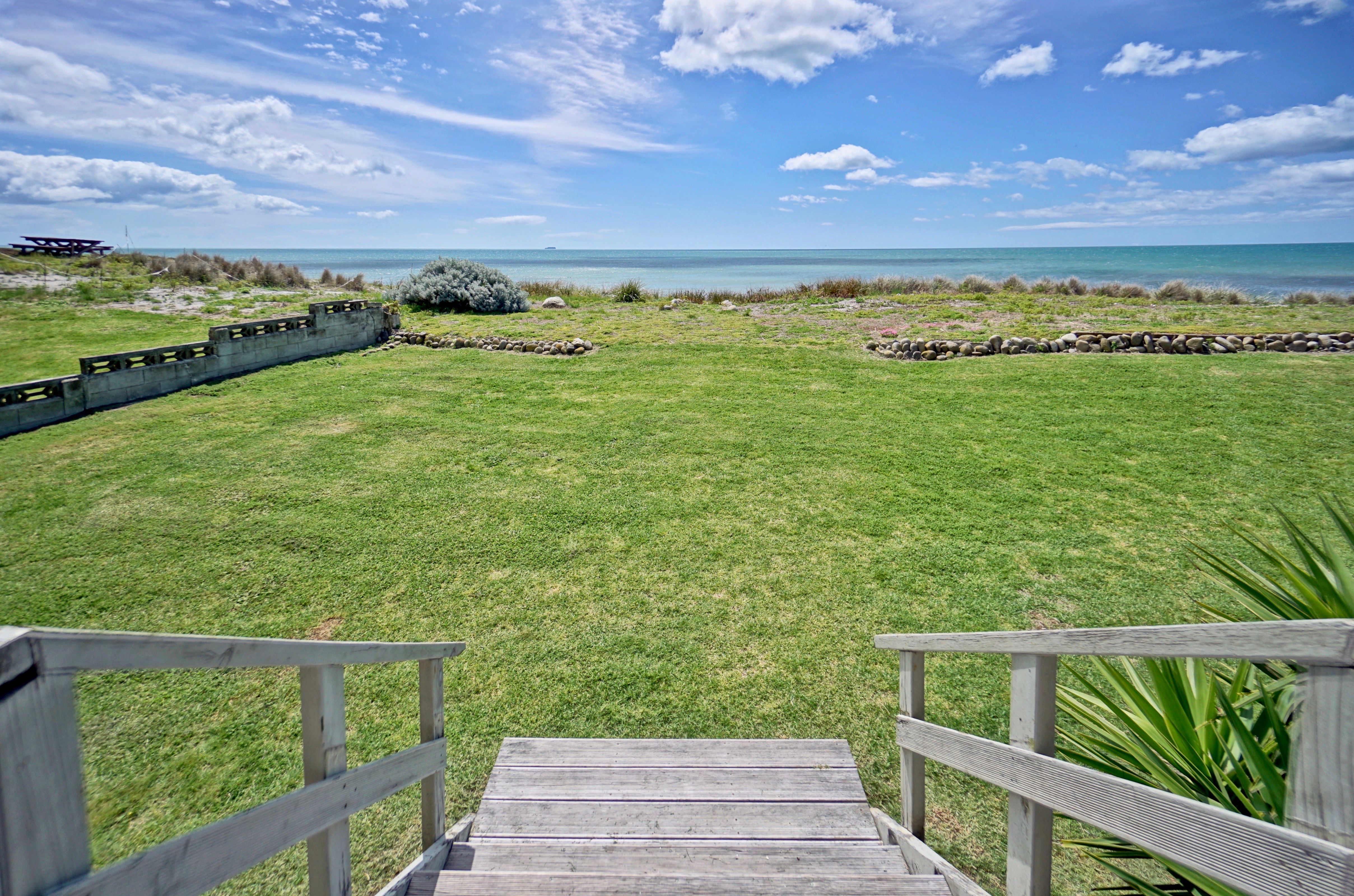 127 Pukehina Parade, Pukehina, Western Bay Of Plenty District