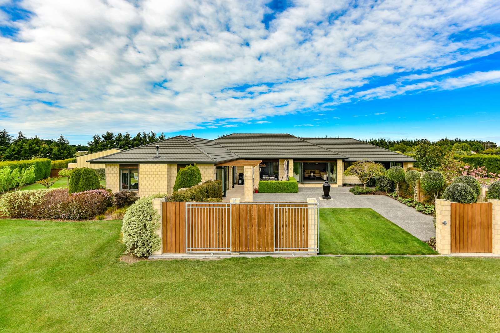 8 Devine Drive, Rolleston, Selwyn District Real Estate Ray White