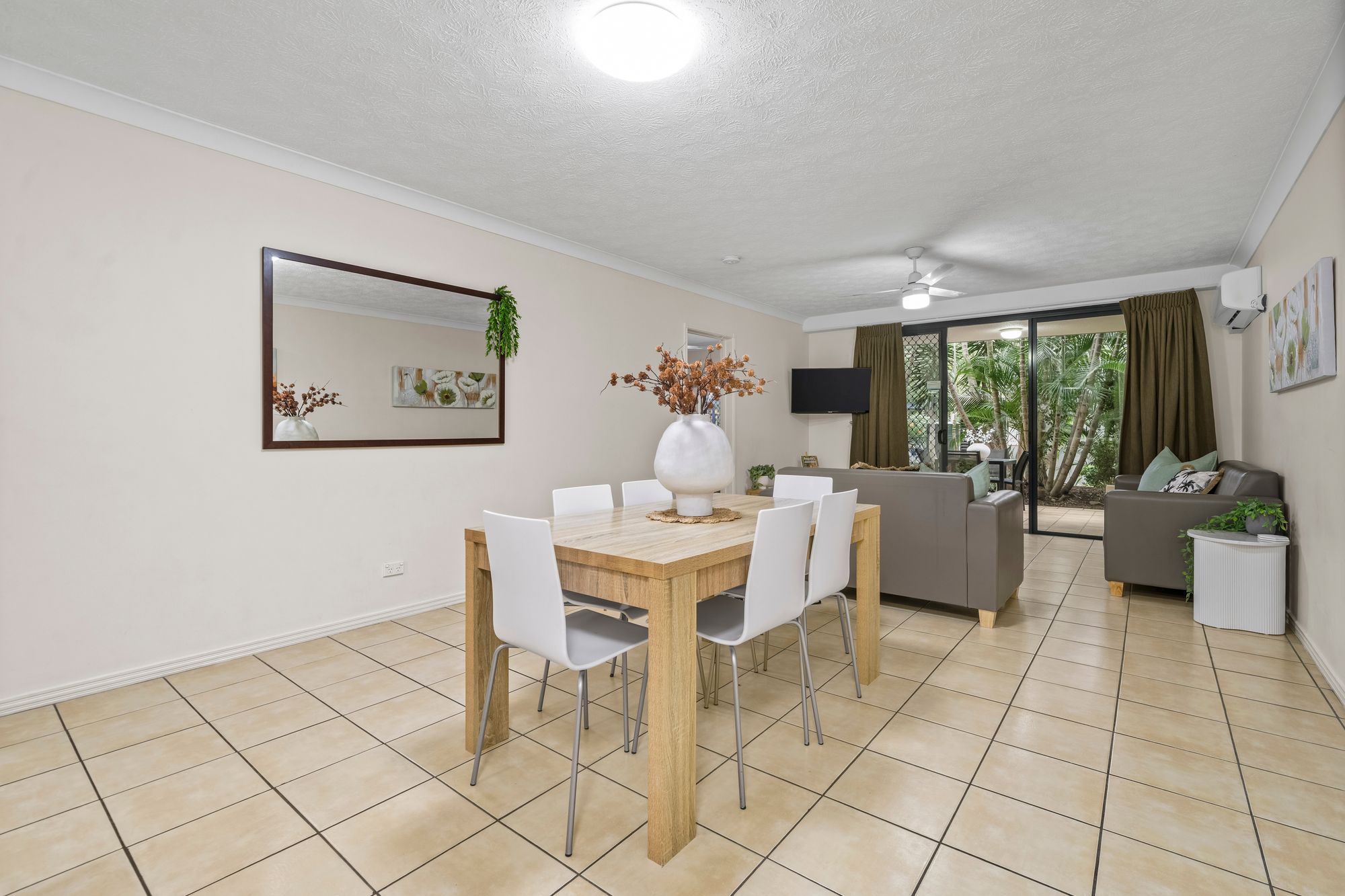 235/2360 Gold Coast Highway — photo 5 of 24