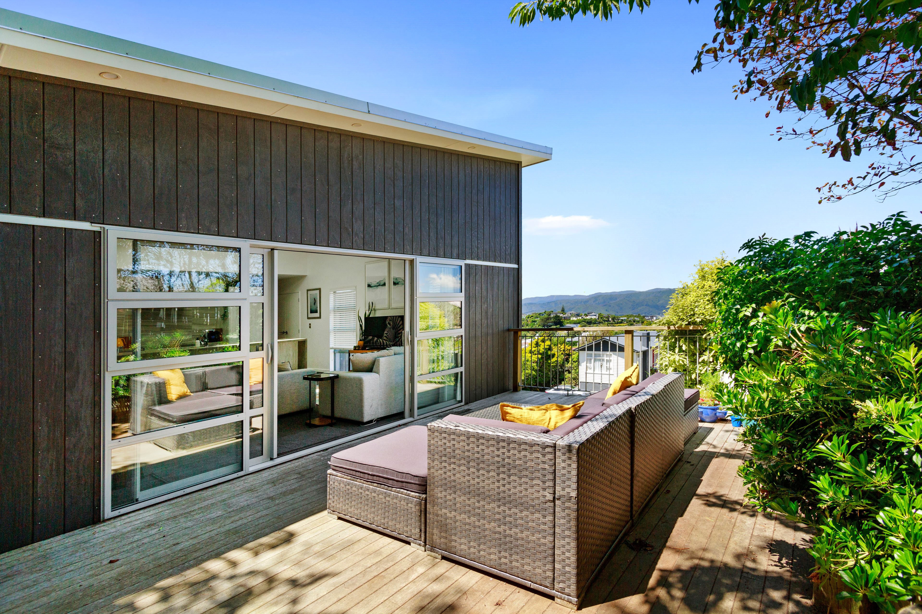 289 Dowse Drive, Maungaraki, Lower Hutt City