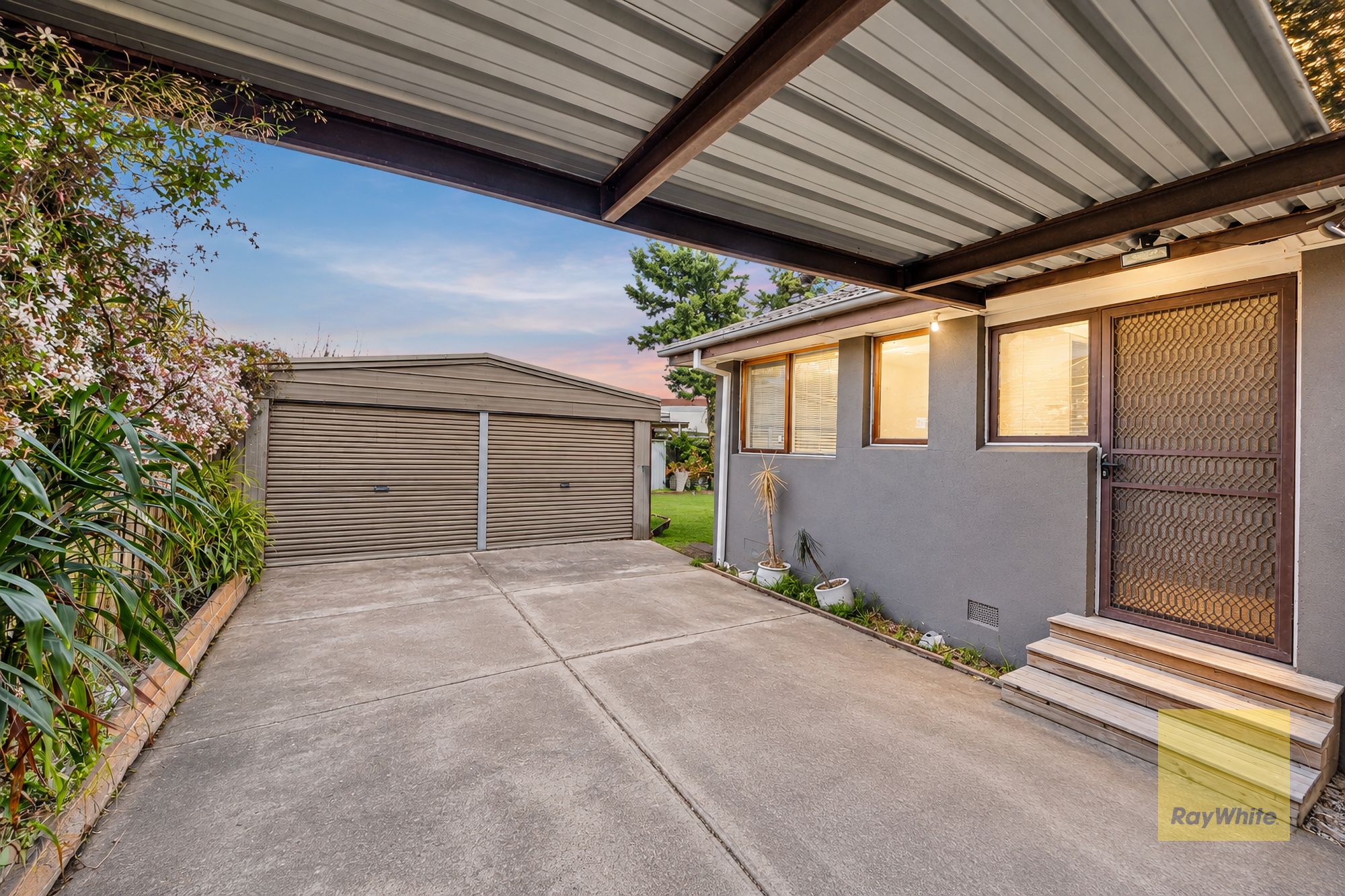 35 Tasman Avenue — photo 11 of 16