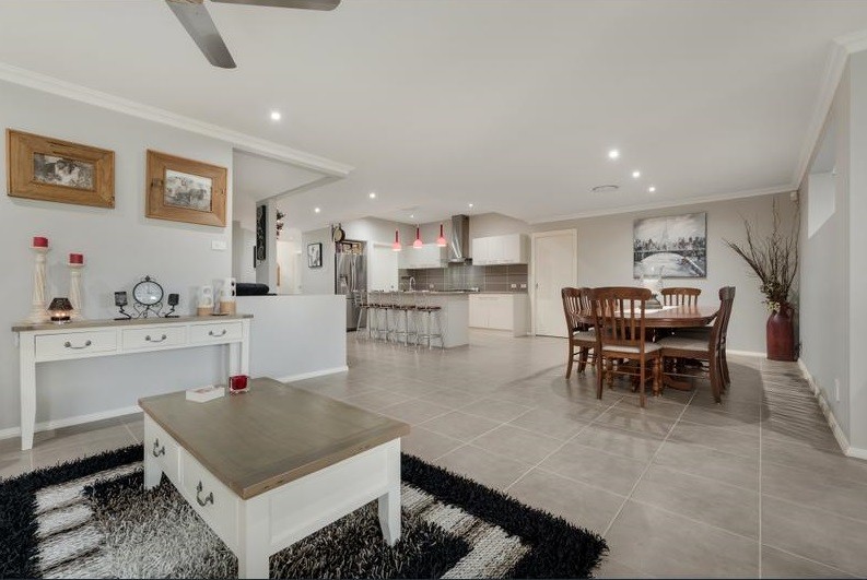 3 Tarrawara Avenue, GLEDSWOOD HILLS, NSW 2557