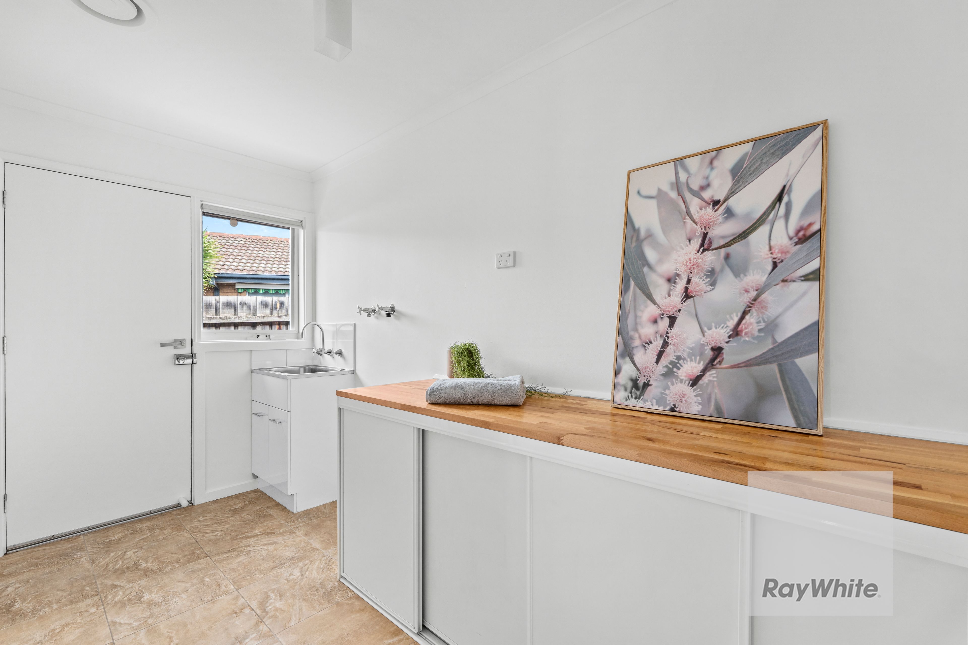 42 Cabernet Crescent — photo 14 of 18