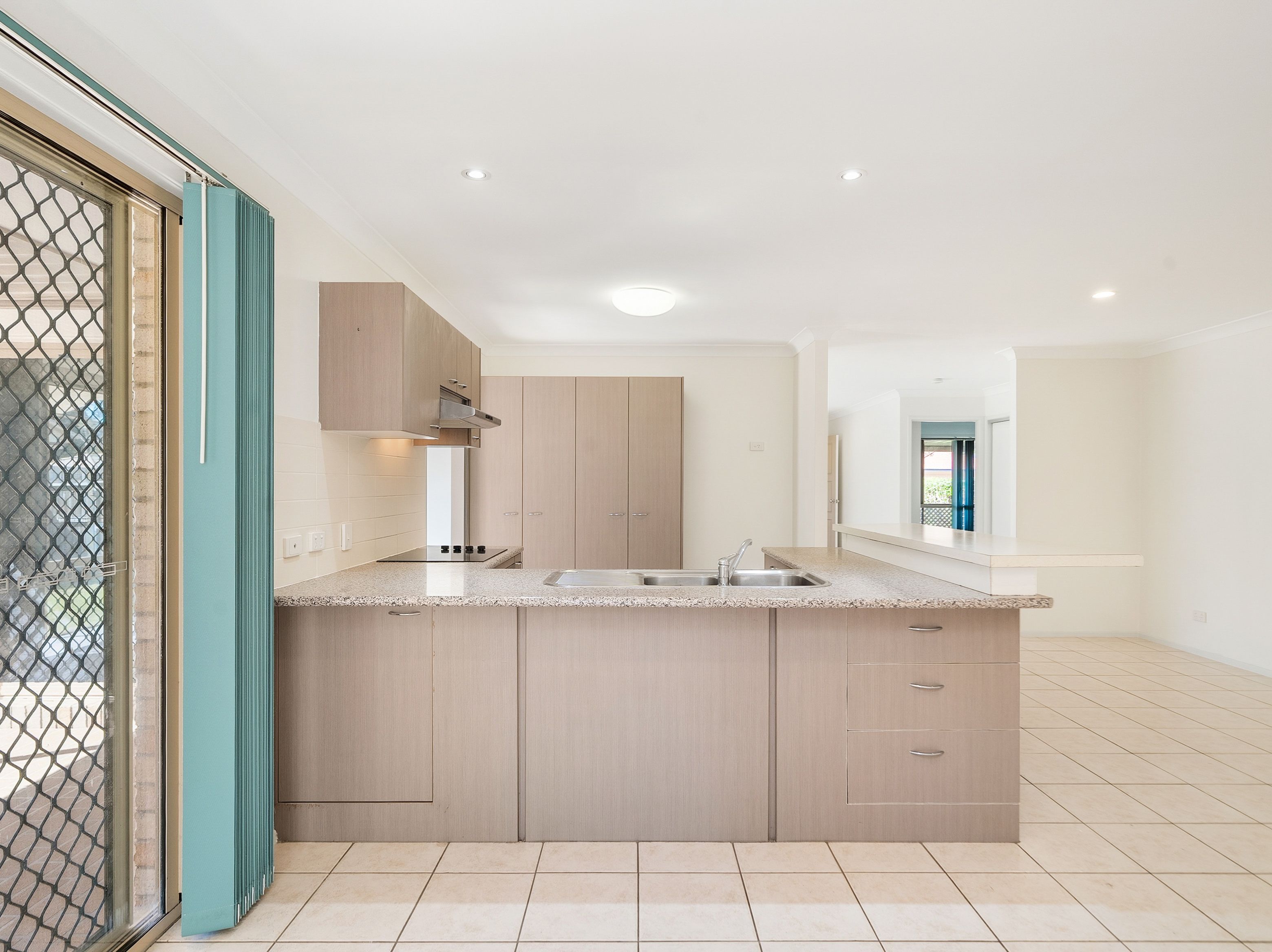 16 Myora Place — photo 11 of 30