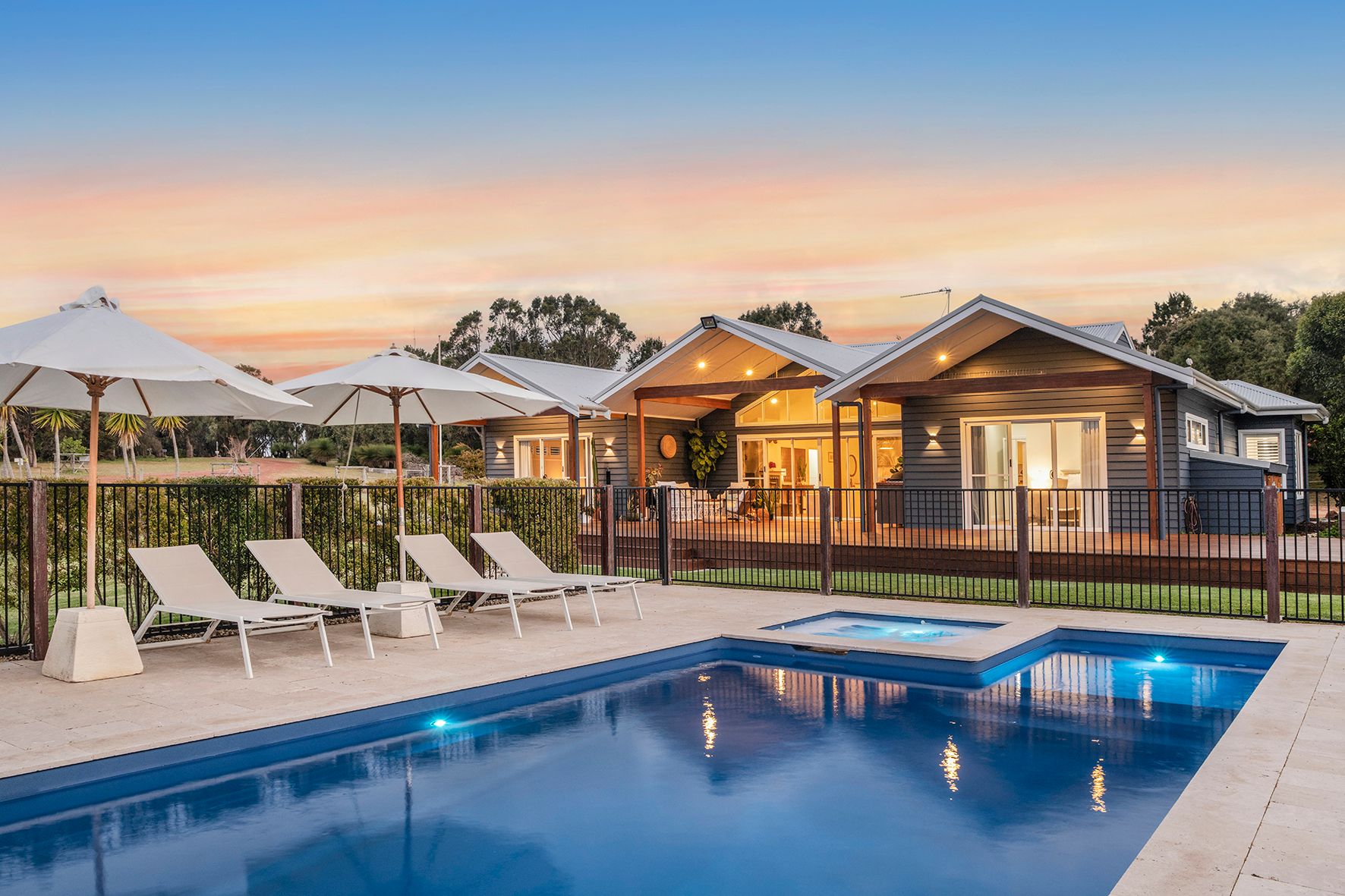 66 Vidler Road — photo 4 of 30
